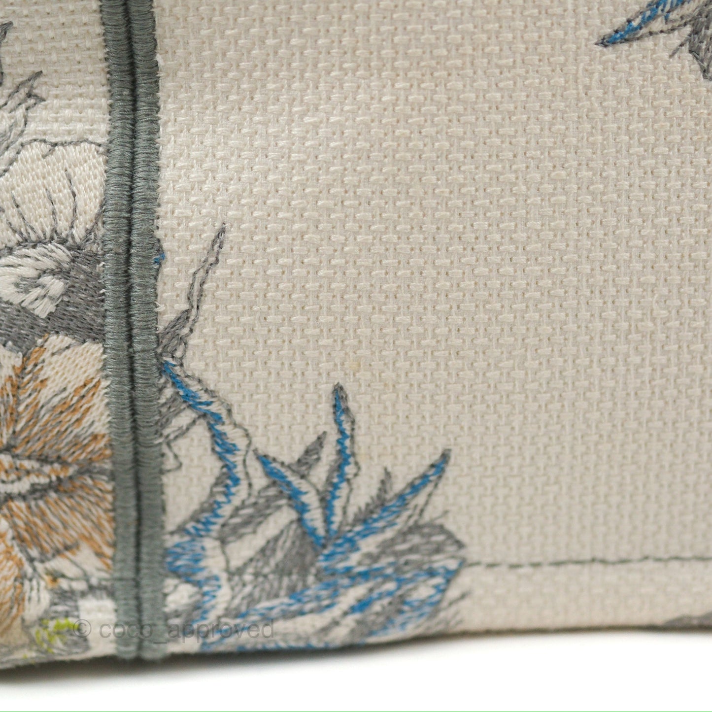 Christian Dior Medium(Old Small) Book Tote White Multicolor Rêve d'Infini Embroidery