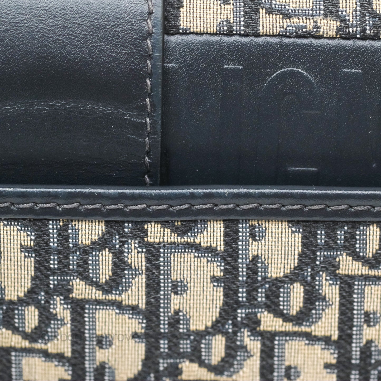 Christian Dior 30 Montaigne with Chain Blue Dior Oblique Jacquard