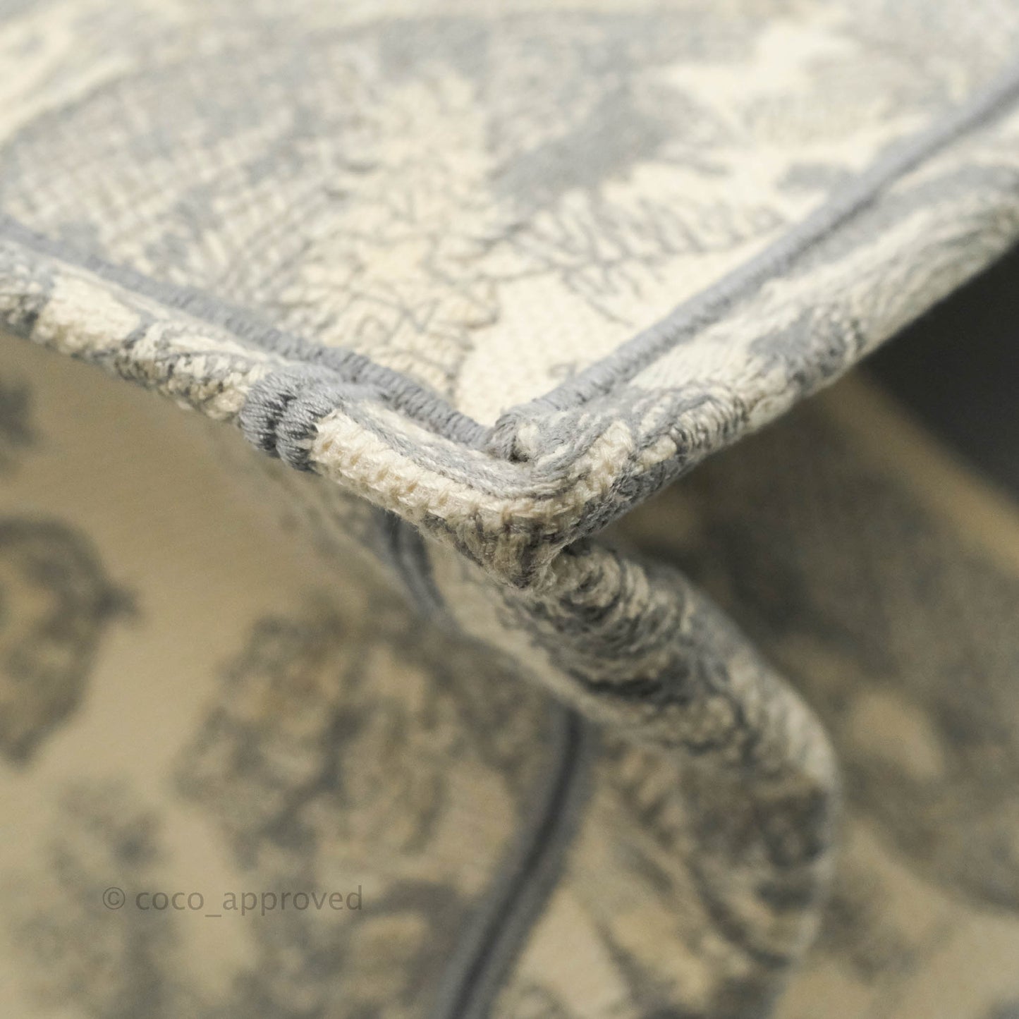 Christian Dior Medium (Old Small) Embroidered Toile De Jouy Light Grey Canvas Book Tote