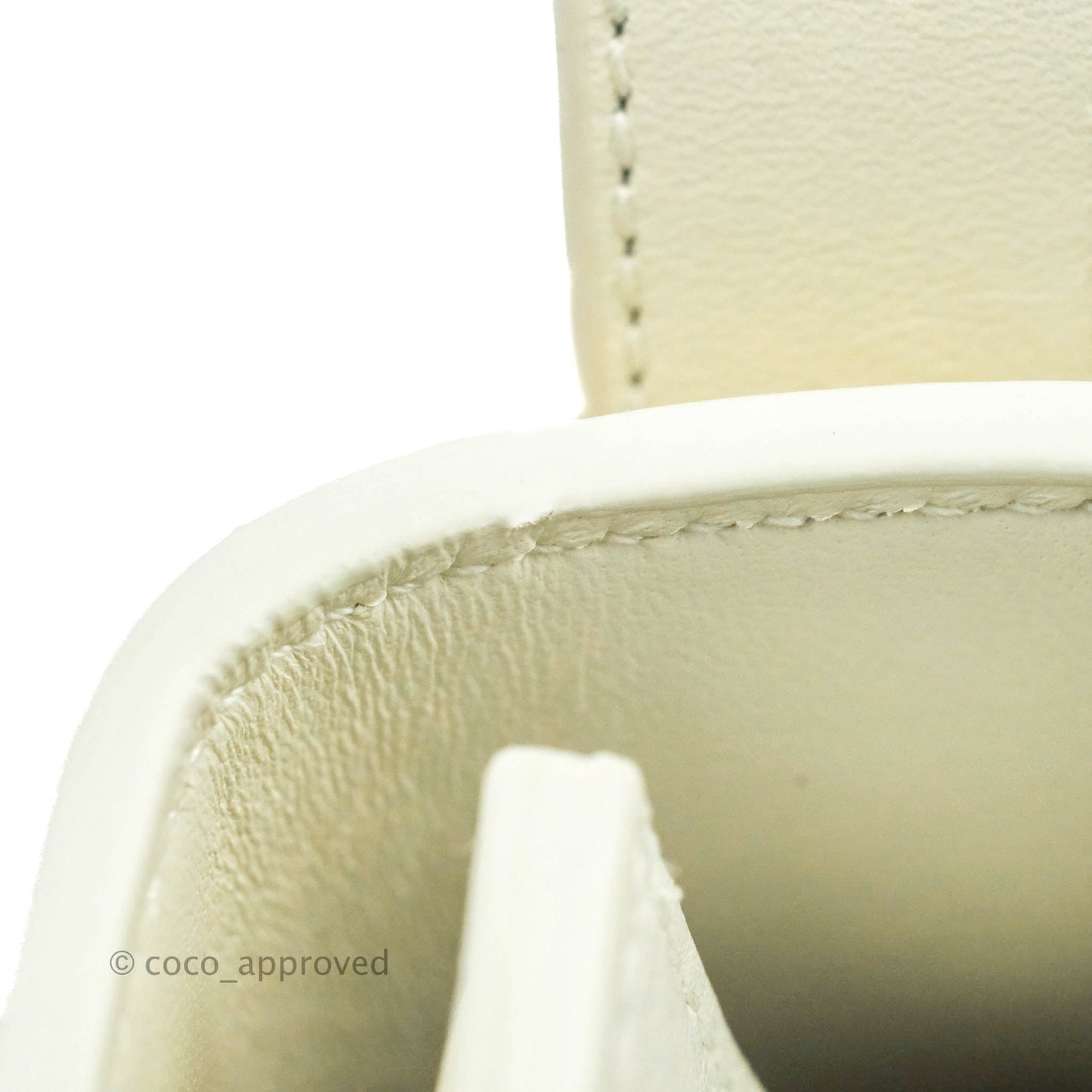 Christian Dior 30 Montaigne Bag White Calfskin Gold Hardware