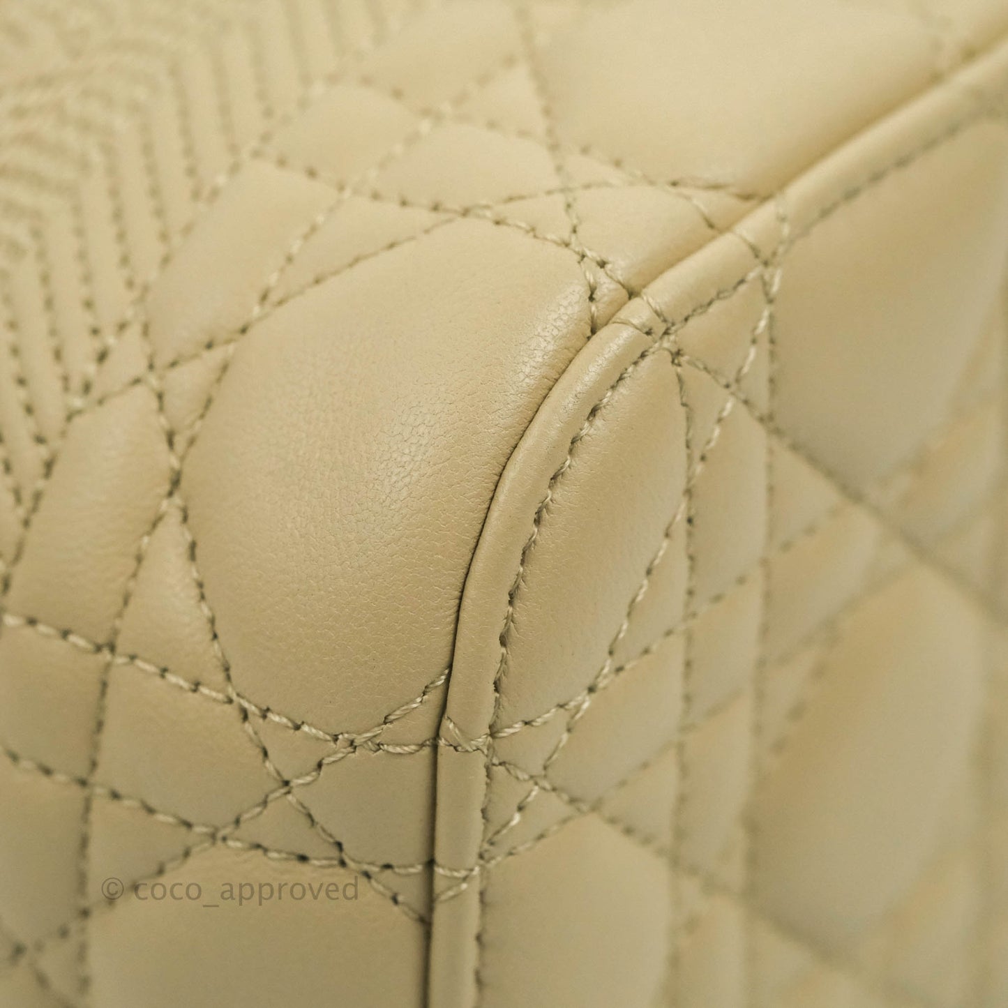 Christian Dior Small Diortravel Vanity Case Beige Lambskin Cannage