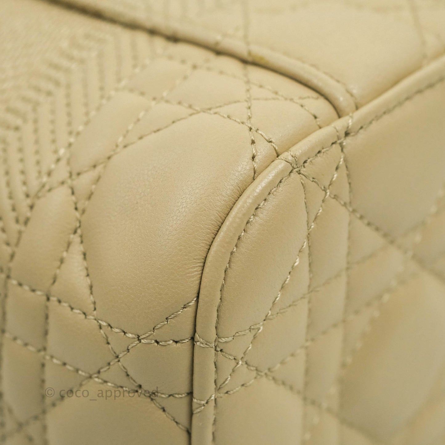 Christian Dior Small Diortravel Vanity Case Beige Lambskin Cannage