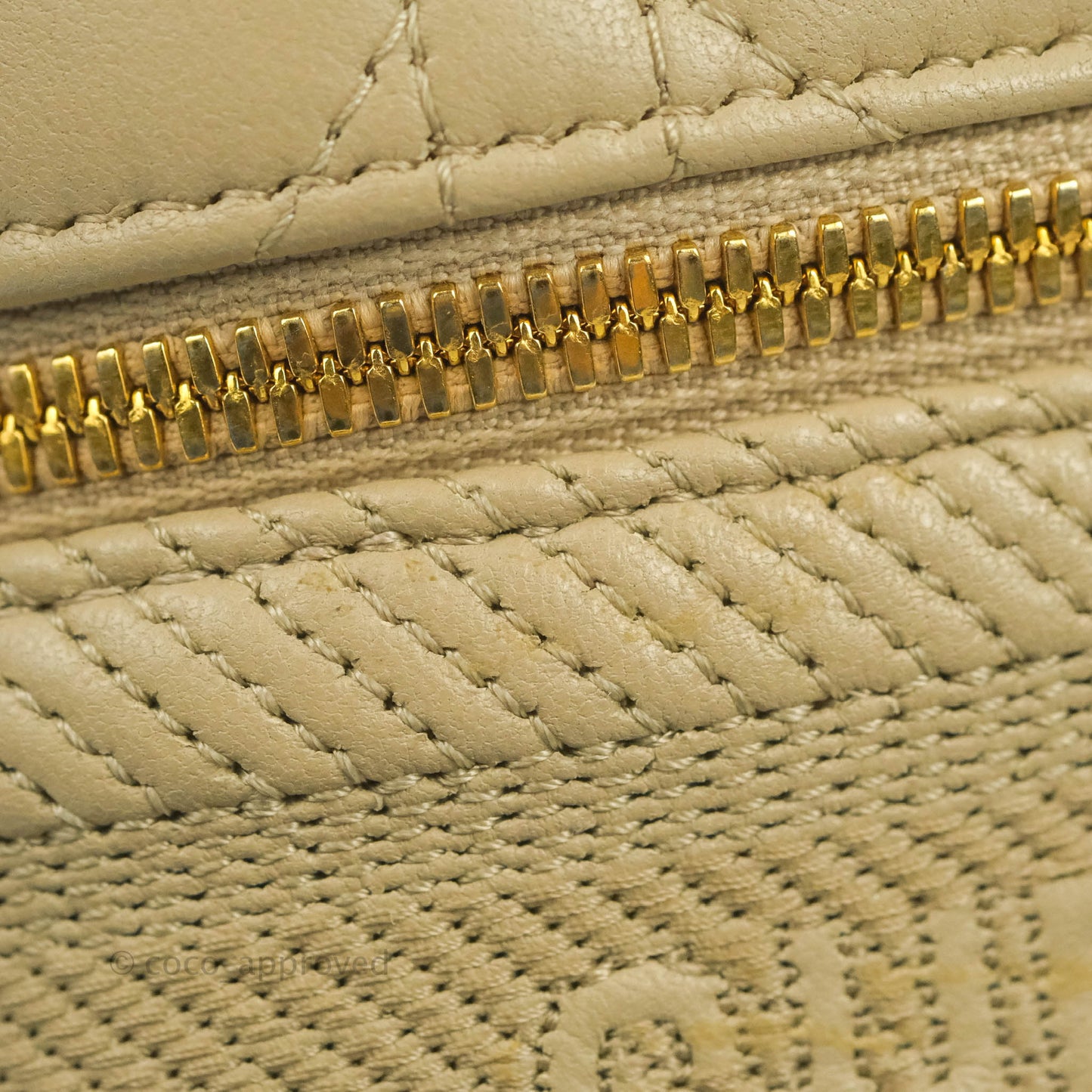 Christian Dior Small Diortravel Vanity Case Beige Lambskin Cannage
