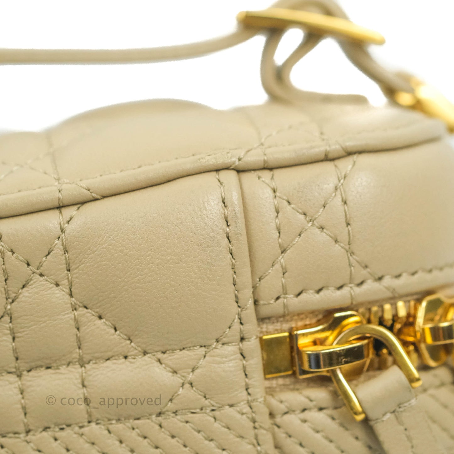 Christian Dior Small Diortravel Vanity Case Beige Lambskin Cannage
