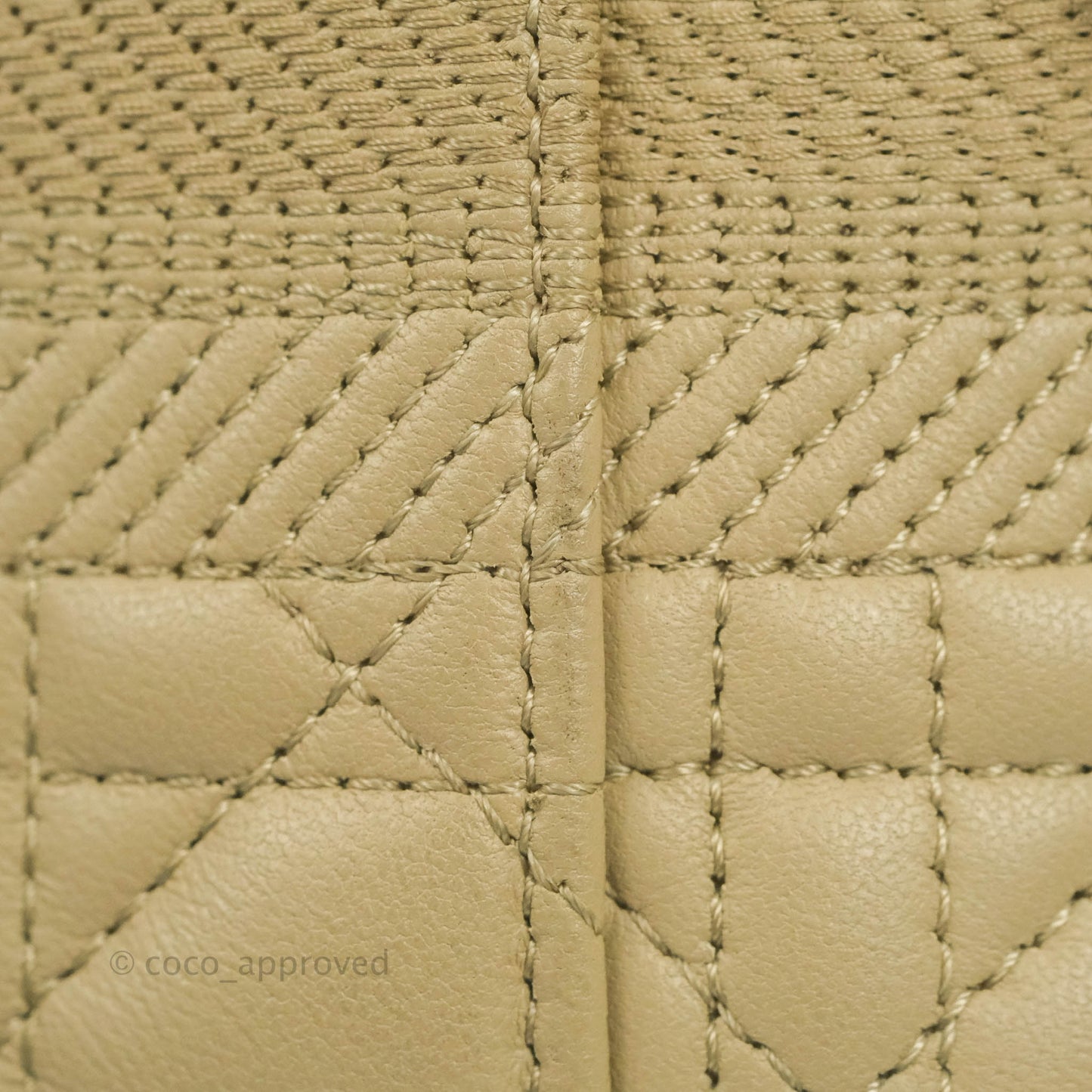 Christian Dior Small Diortravel Vanity Case Beige Lambskin Cannage