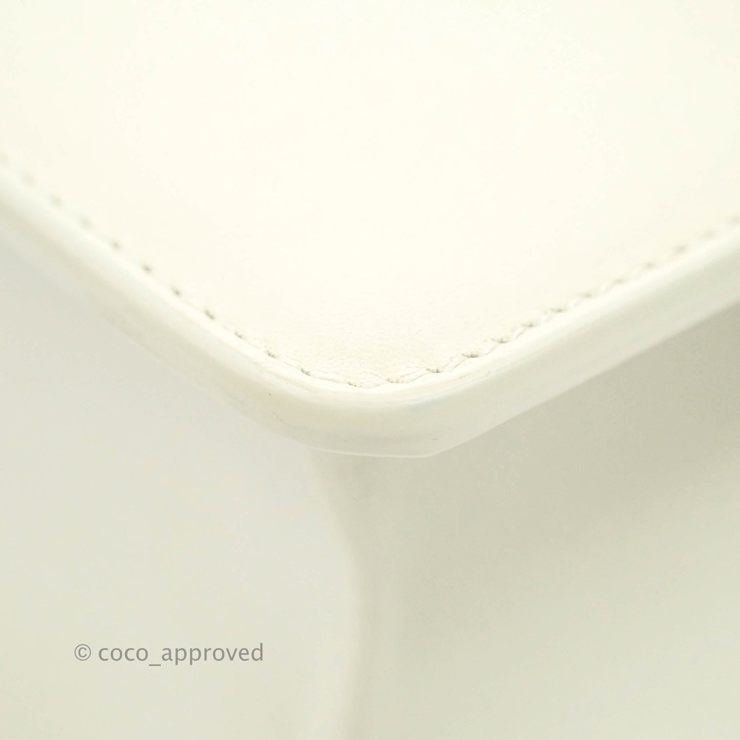 Christian Dior 30 Montaigne Bag White Calfskin Gold Hardware