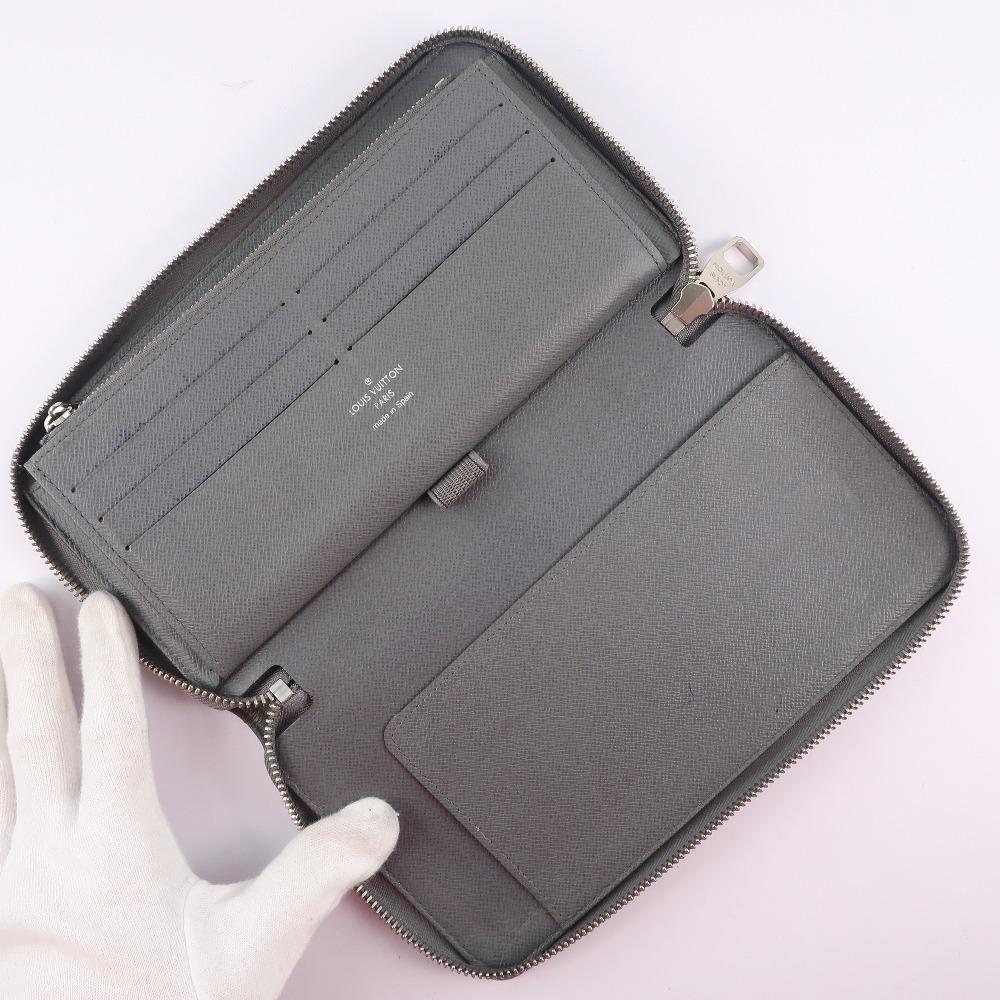 Louis Vuitton Gray Leather Zippy organizer wallet accessories