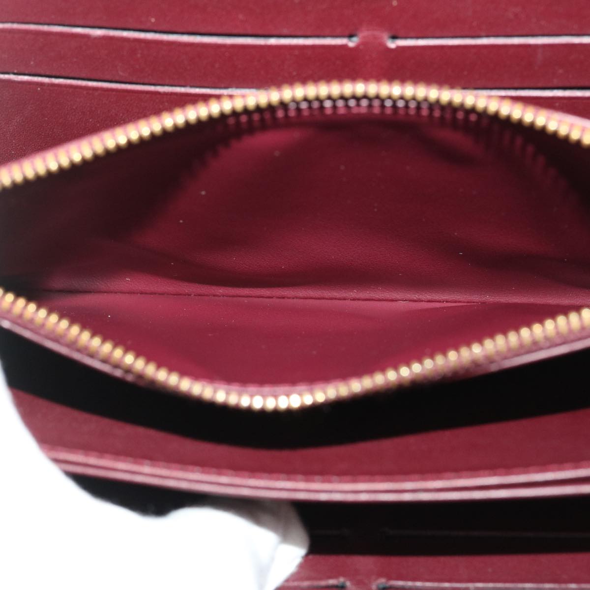 Louis Vuitton Bordeaux Patent leather Portefeuille zippy wallet accessories