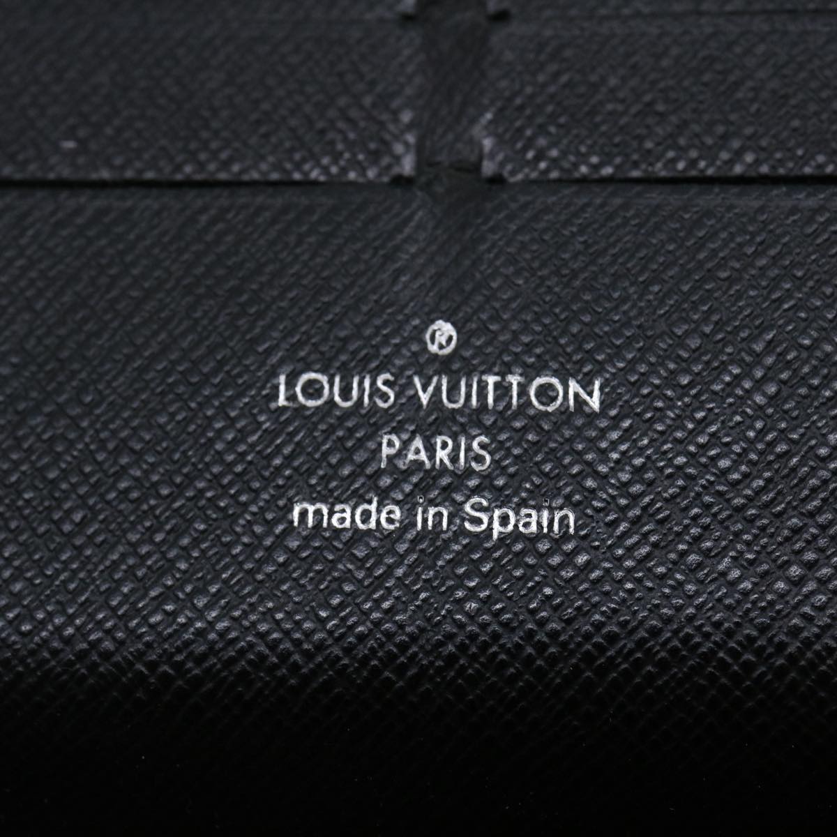 Louis Vuitton White Gold Canvas Zippy organizer wallet accessories