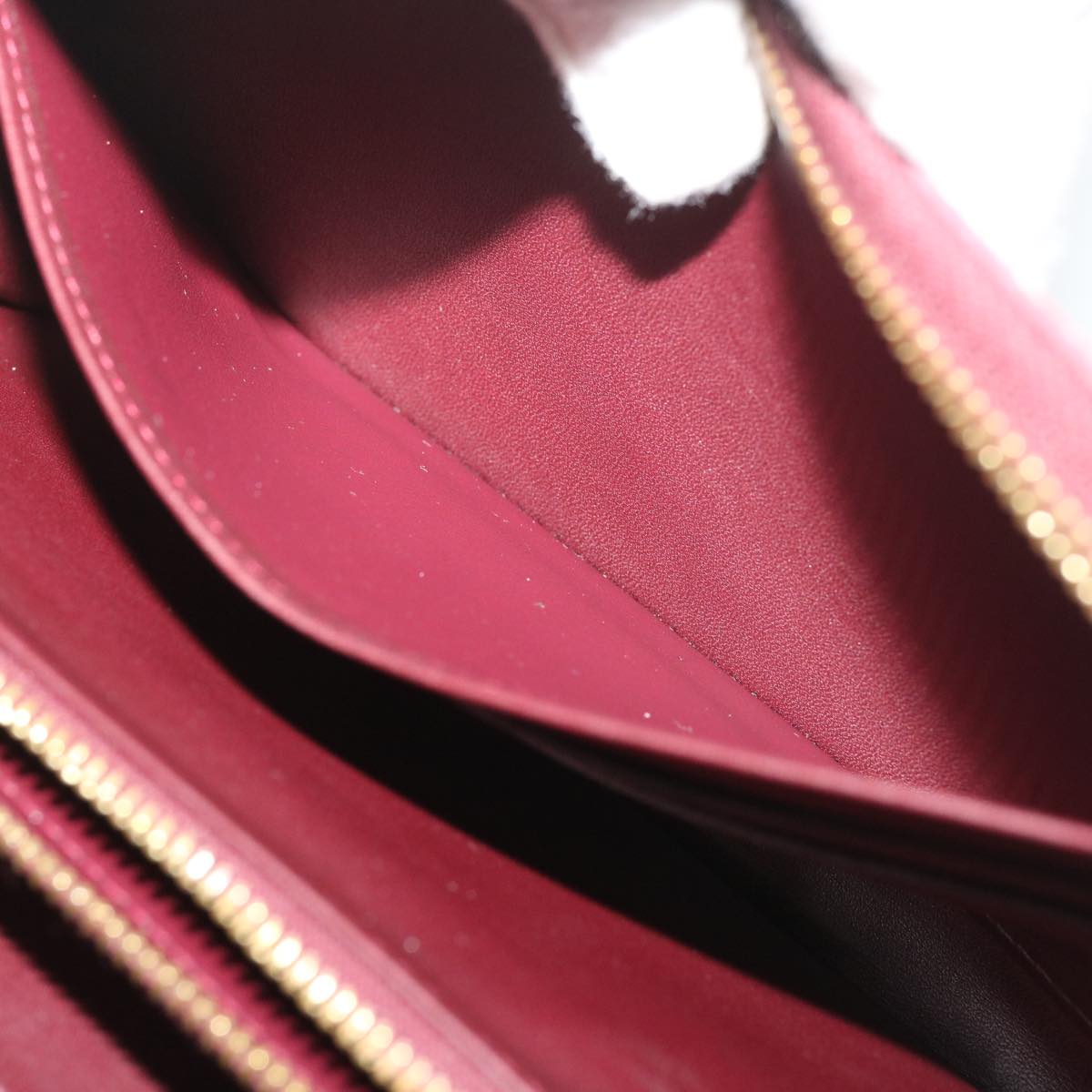 Louis Vuitton Bordeaux Patent leather Portefeuille zippy wallet accessories