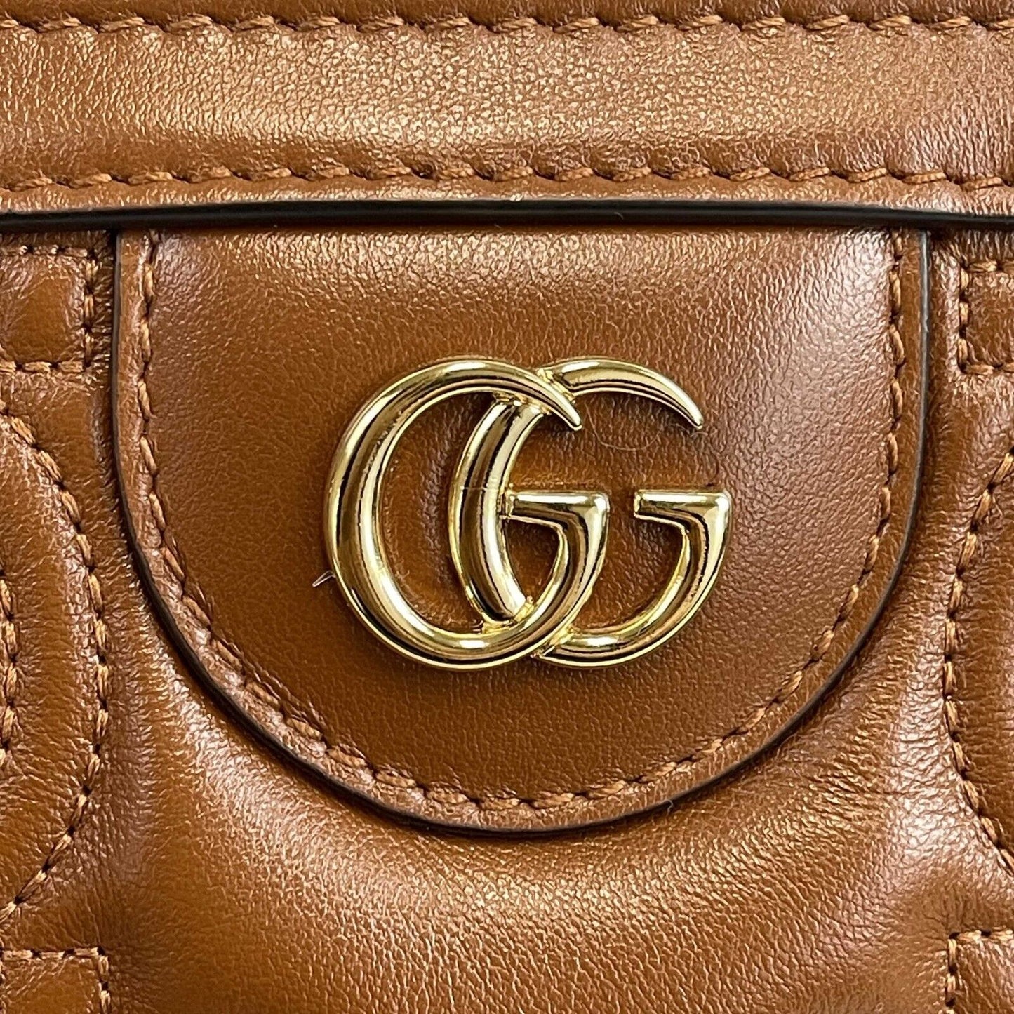 GUCCI - NEW Embossed GG Matelasse Brown Shoulder Tote