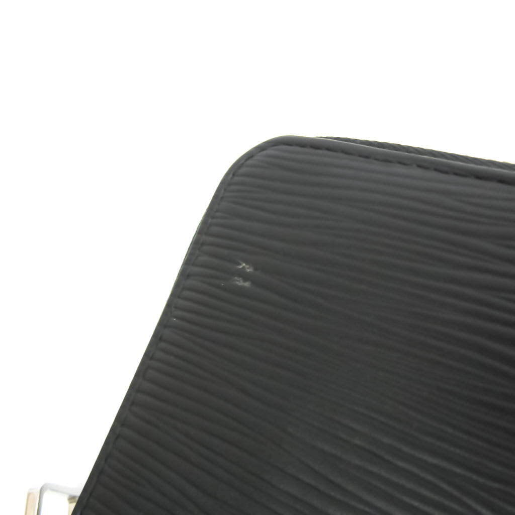 Louis Vuitton Black Leather Zippy organizer wallet accessories