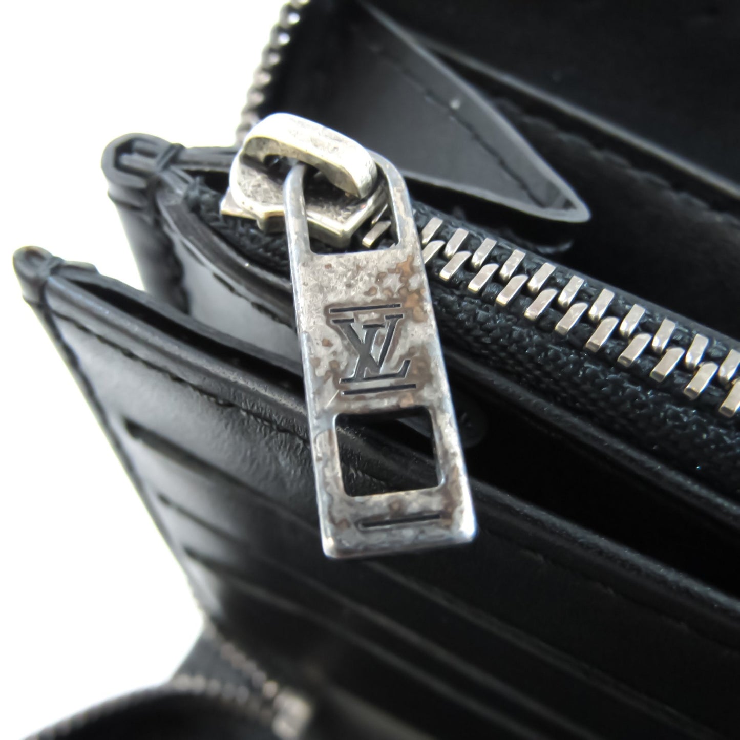 Louis Vuitton Black Leather Zippy organizer wallet accessories