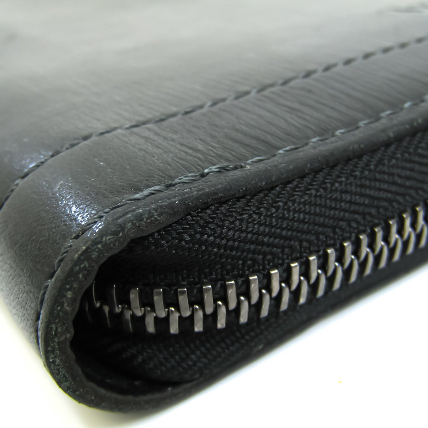 Louis Vuitton Black Leather Zippy organizer wallet accessories