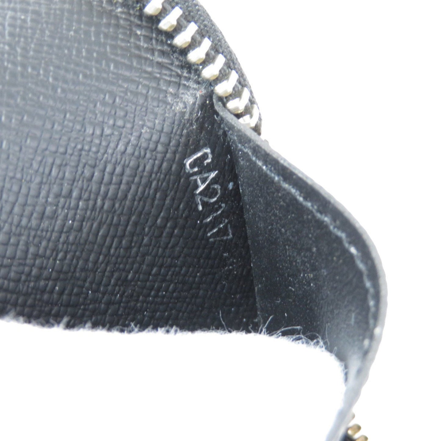 Louis Vuitton Black Leather Zippy organizer wallet accessories