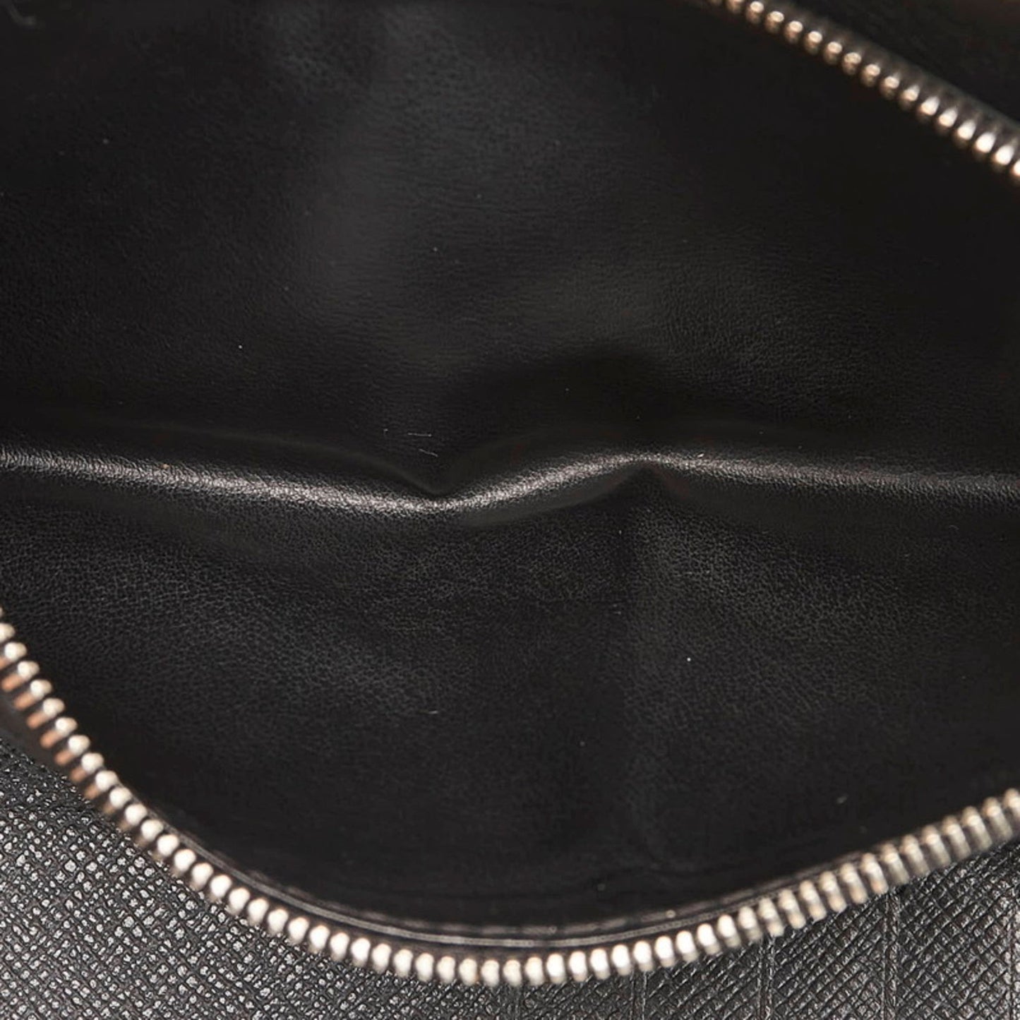 Louis Vuitton Black Leather Zippy Wallet Vertical wallet accessories