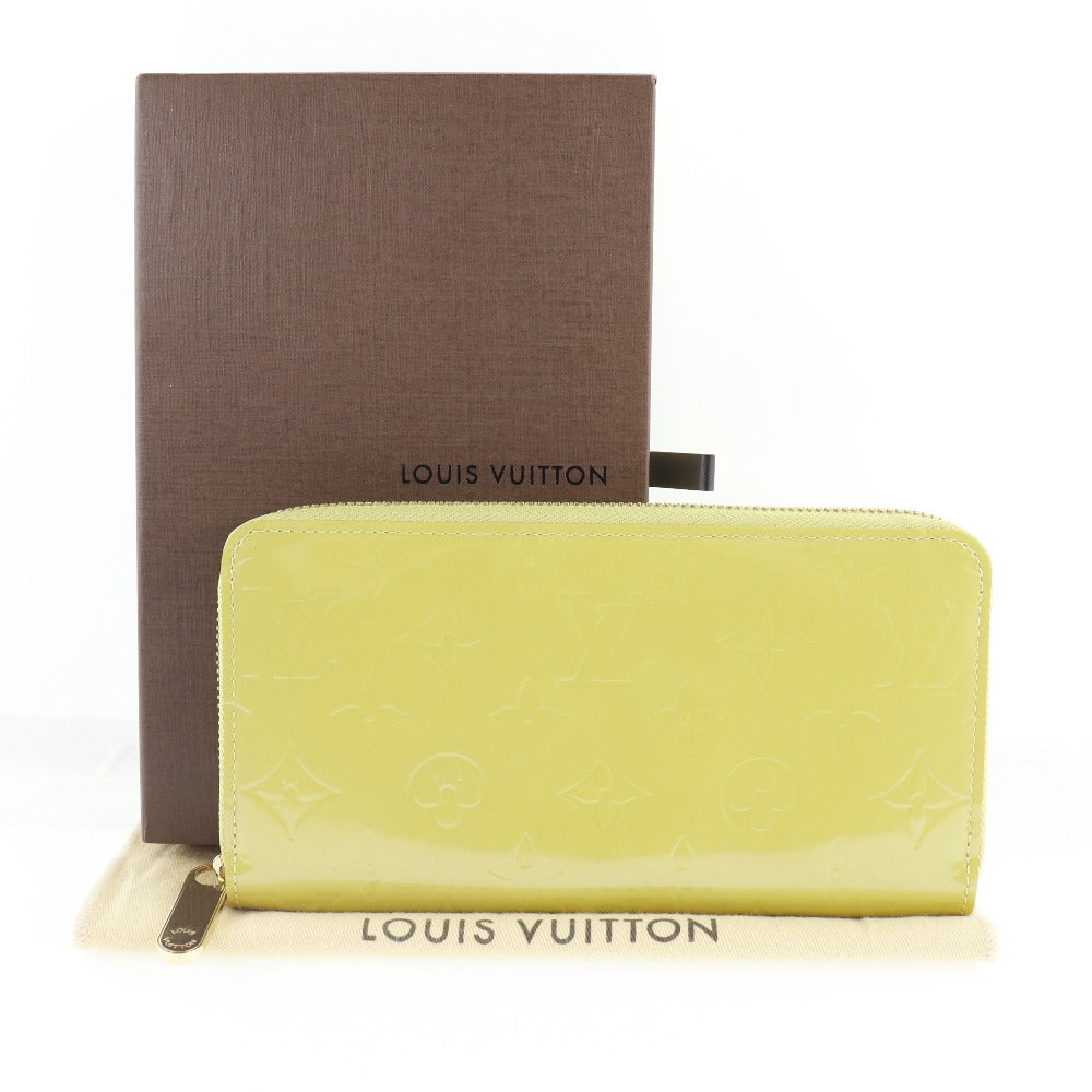 Louis Vuitton Green Patent leather Zippy wallet wallet accessories