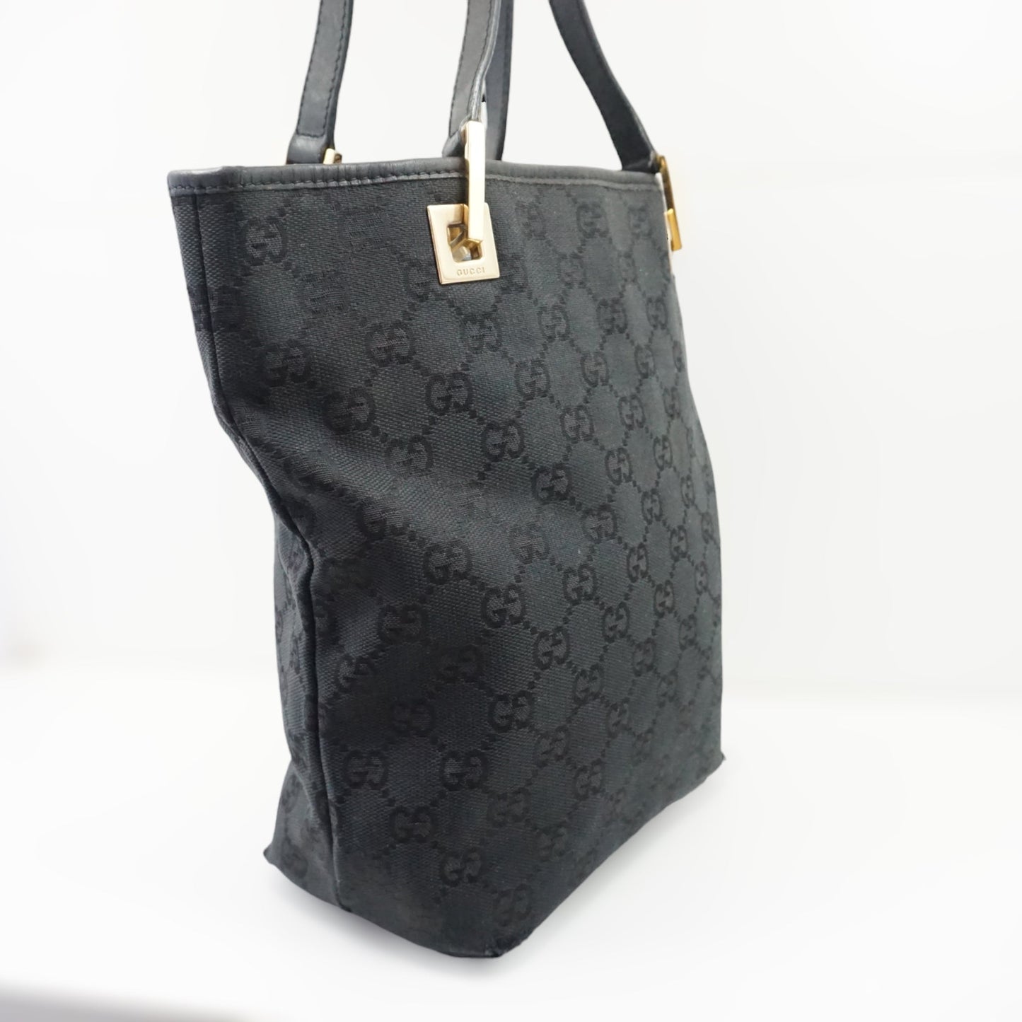 Gucci Mini Bucketbag