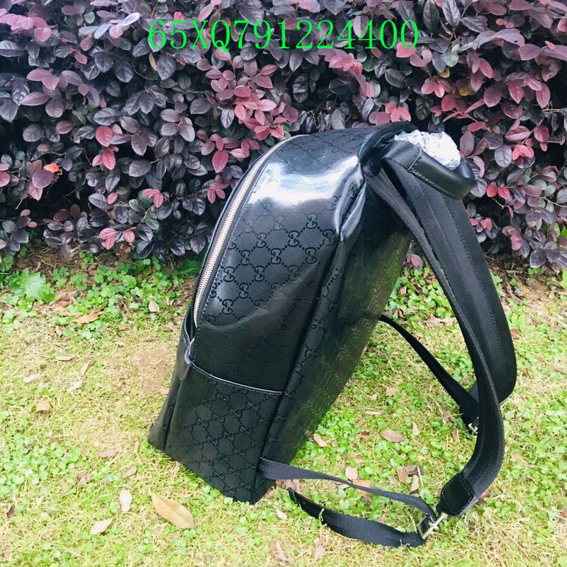 Gucci Bags - The Tote 1043