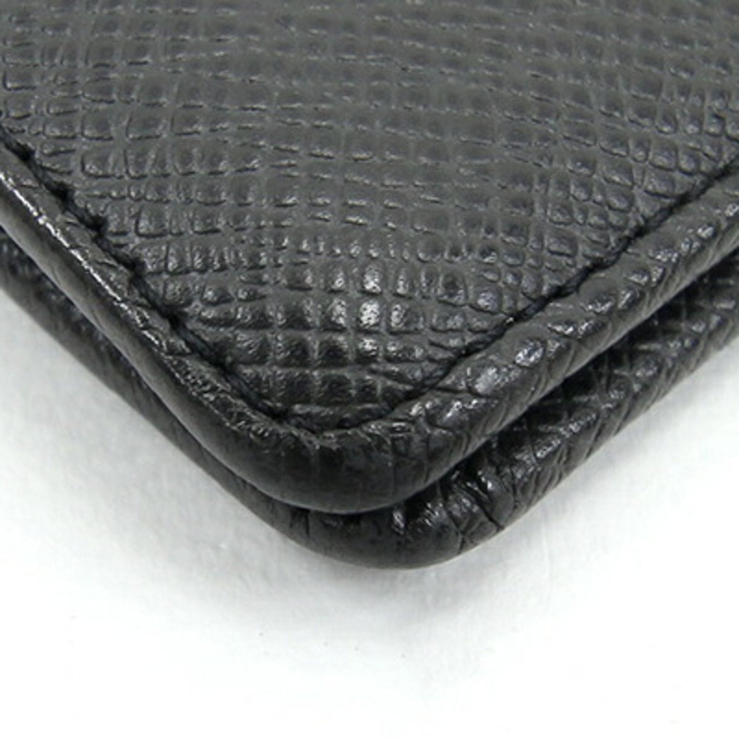 Louis Vuitton Black Leather Brazza (cuir Taïga) wallet accessories
