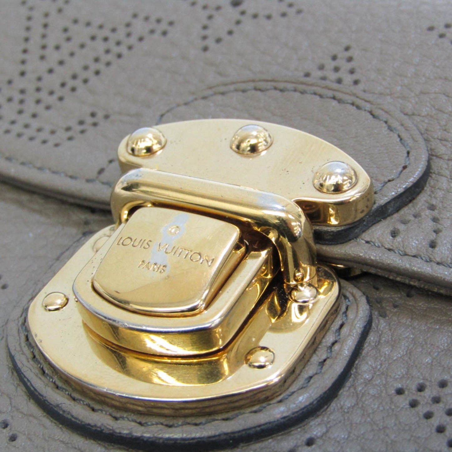 Louis Vuitton Beige Leather Mahina wallet accessories