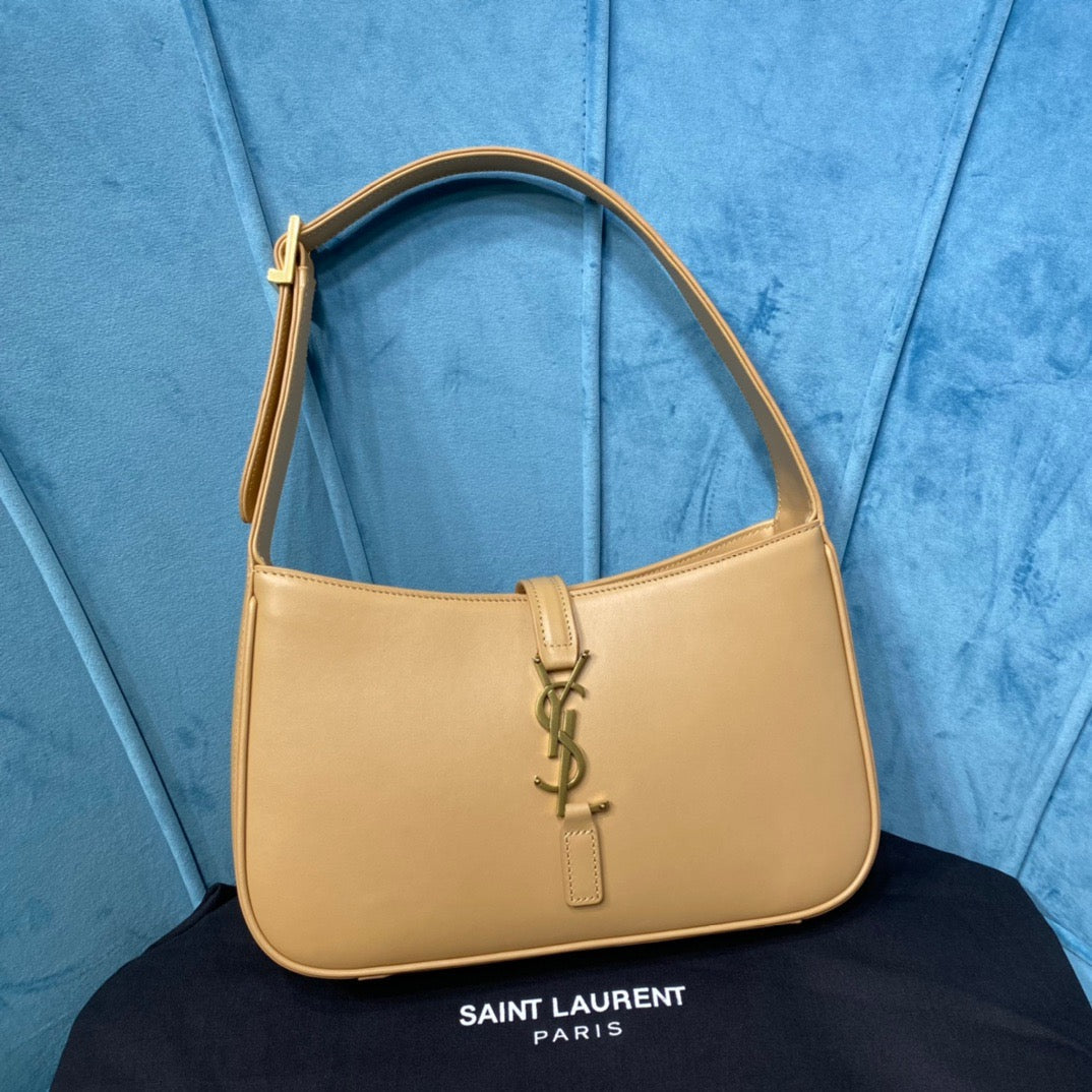 YSSL Le 5 À 7 Hobo Bag In Smooth Beige For Women 9in/23cm YSL 6572282R20W9832