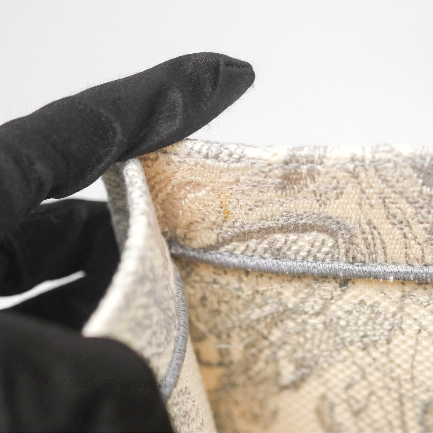 Christian Dior Medium (Old Small) Embroidered Toile De Jouy Light Grey Canvas Book Tote