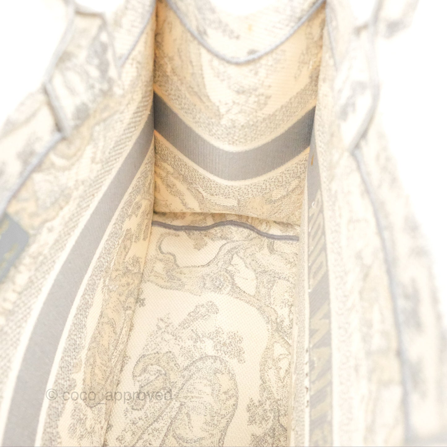 Christian Dior Medium (Old Small) Embroidered Toile De Jouy Light Grey Canvas Book Tote