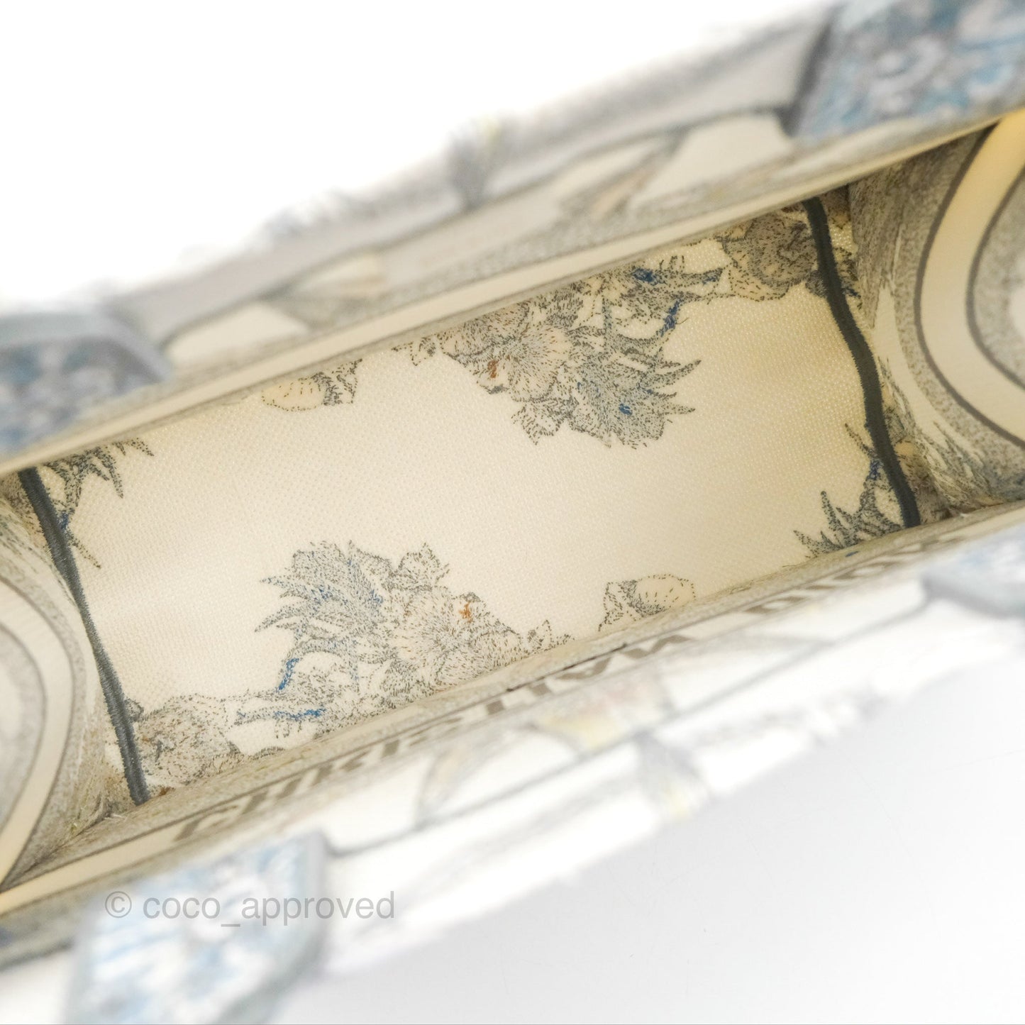Christian Dior Medium(Old Small) Book Tote White Multicolor Rêve d'Infini Embroidery