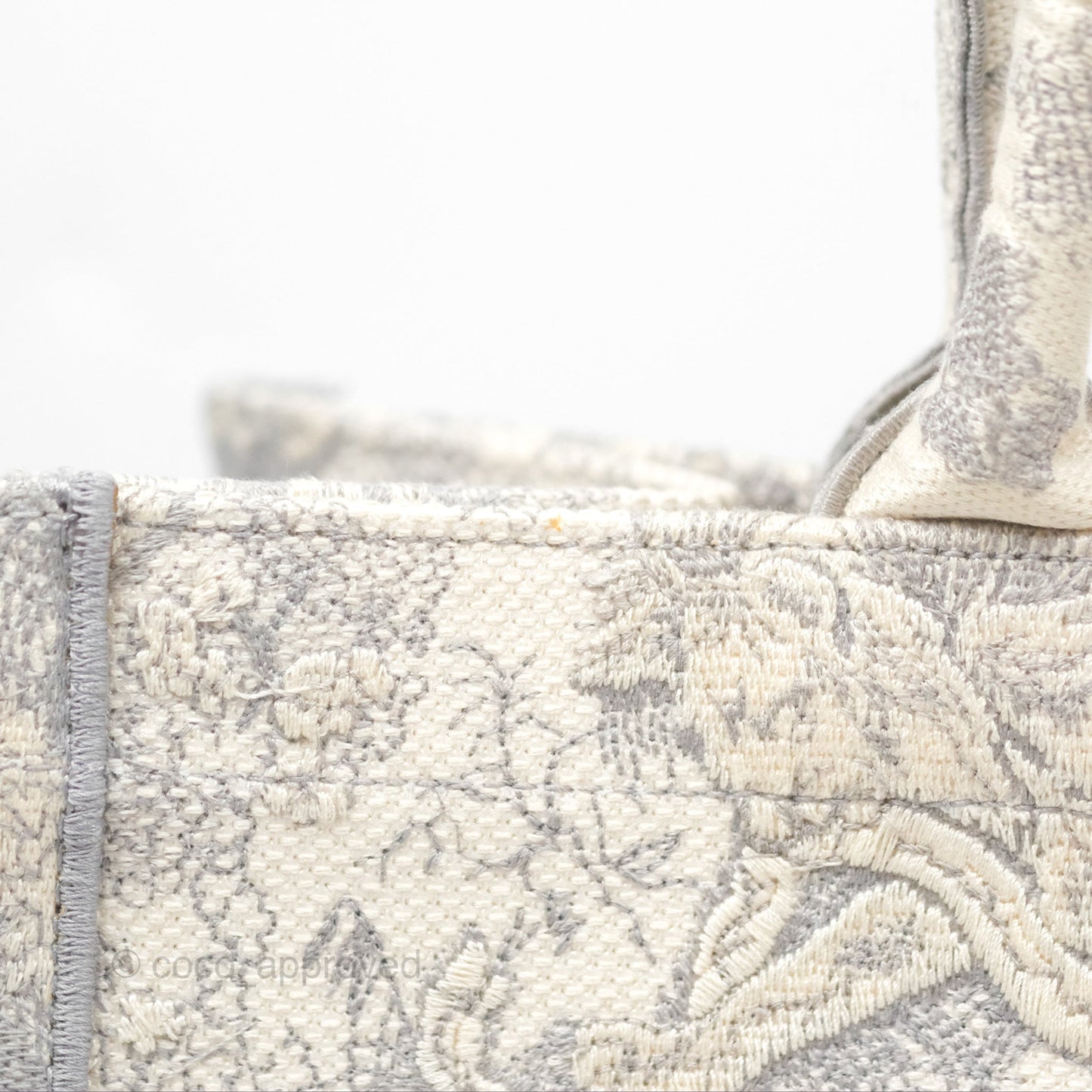 Christian Dior Medium (Old Small) Embroidered Toile De Jouy Light Grey Canvas Book Tote