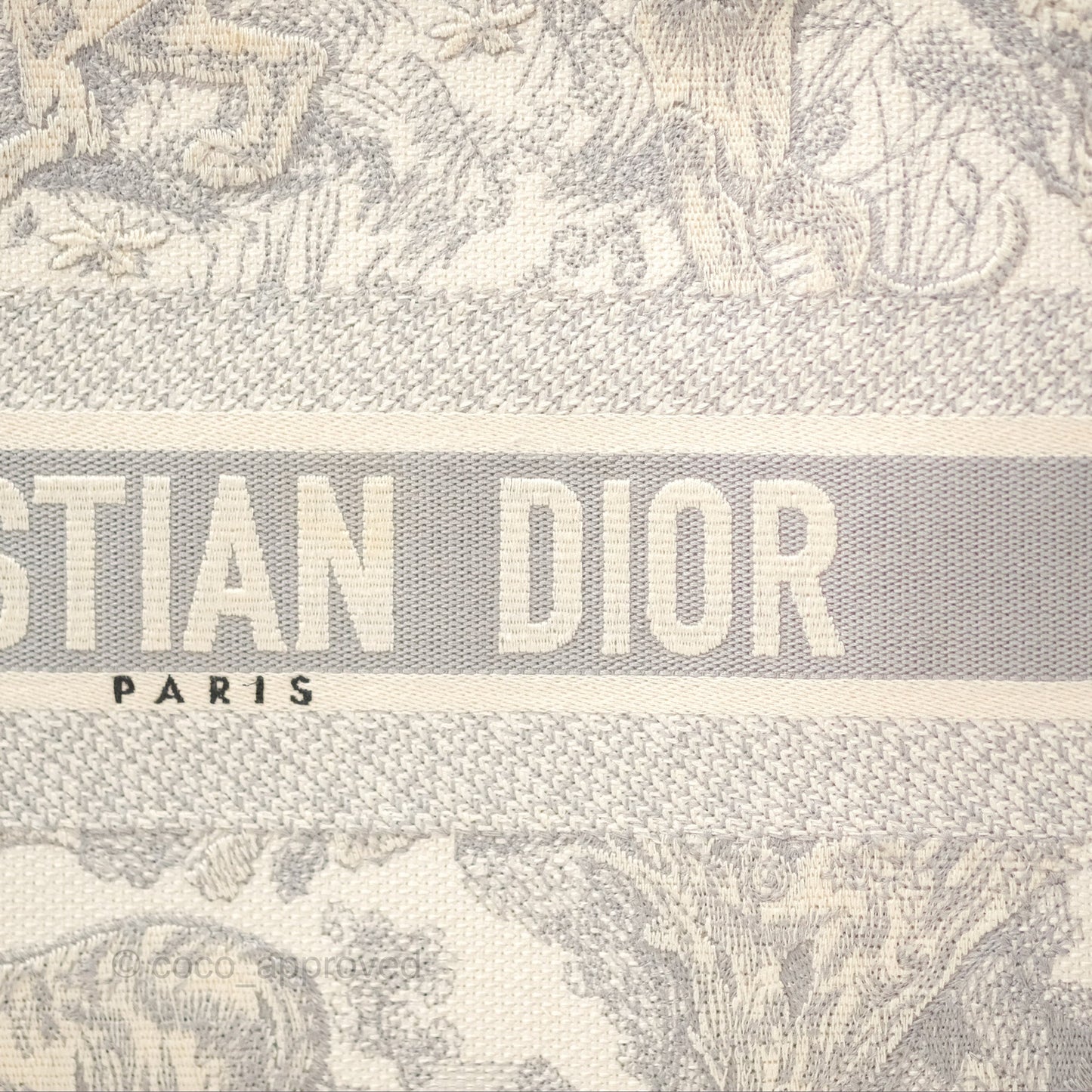 Dior Medium (Old Small) Embroidered Toile De Jouy Book Tote Light Grey Canvas