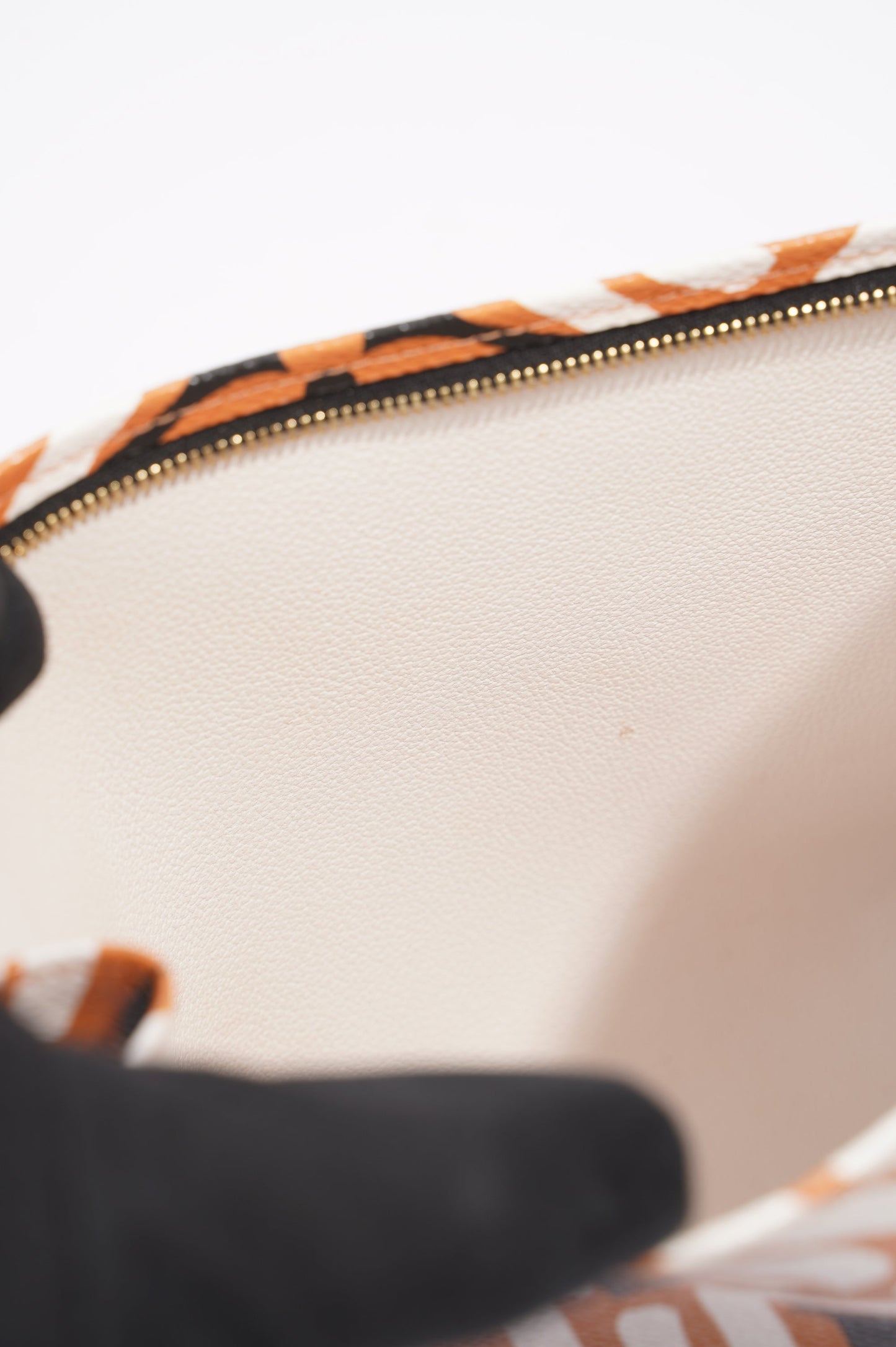 Louis Vuitton Womens Tribal Pochette Clutch Orange / White / Black