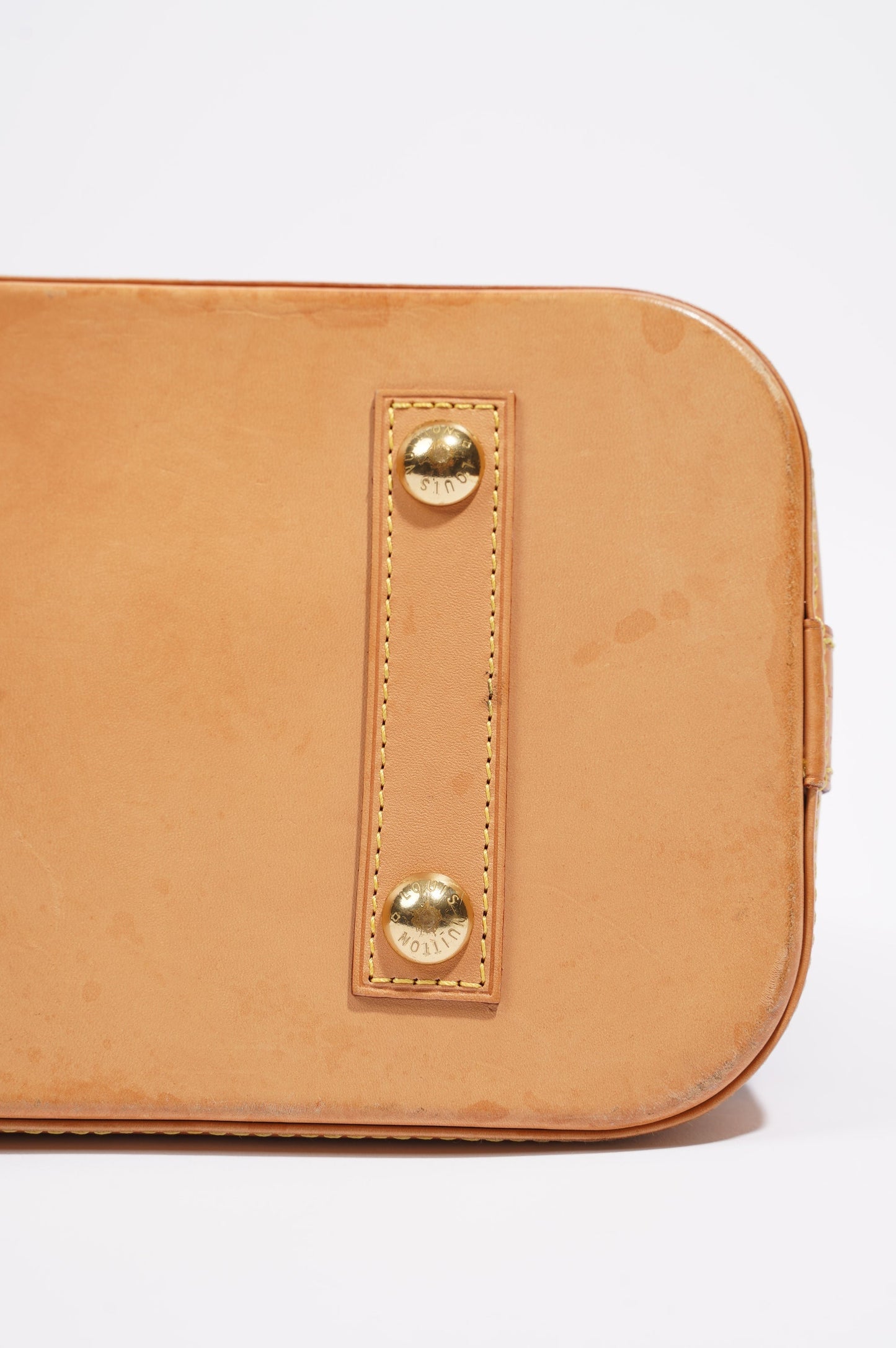 Louis Vuitton Womens Alma Monogram PM