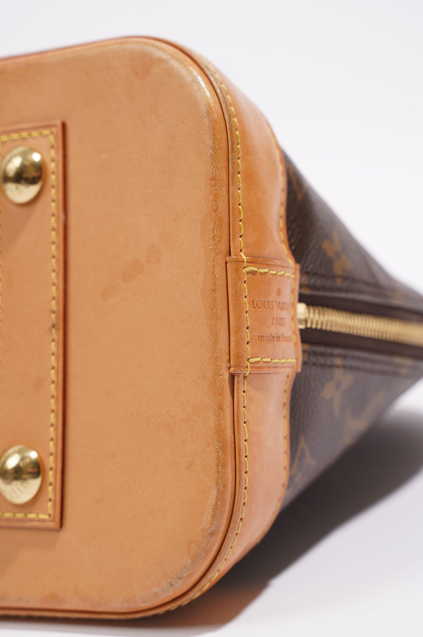 Louis Vuitton Womens Alma Monogram PM