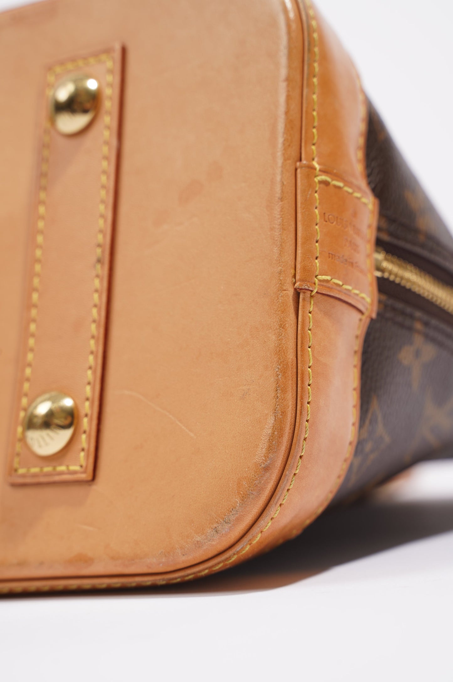 Louis Vuitton Womens Alma Monogram PM