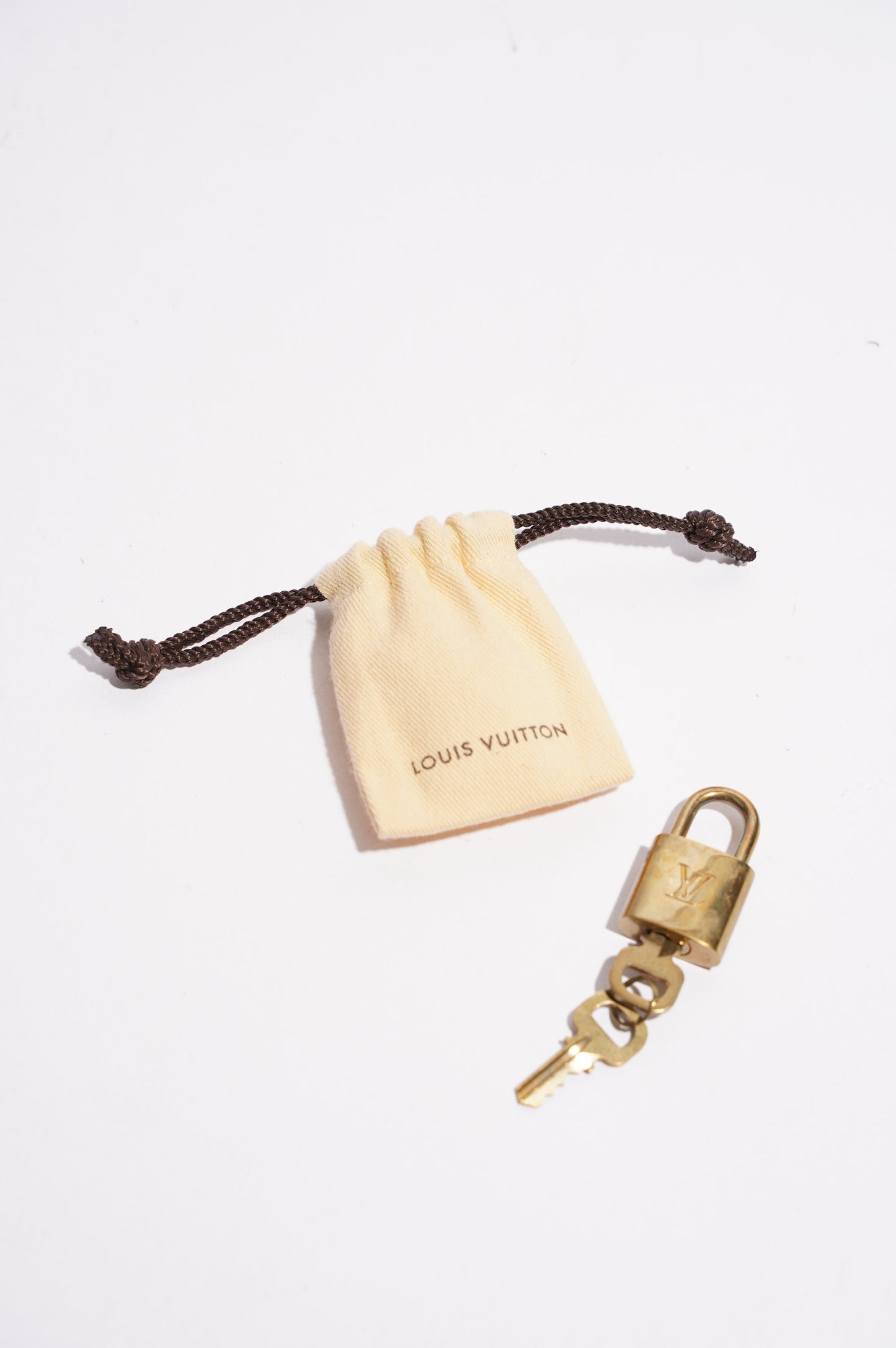 Louis Vuitton Womens Speedy Monogram 30