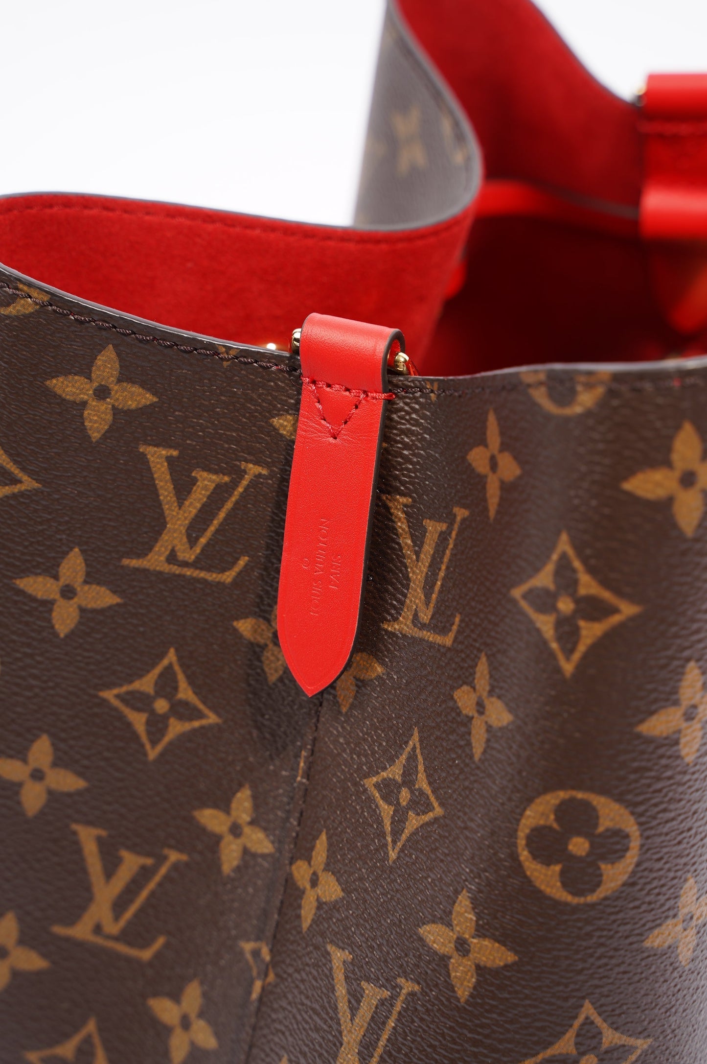 Louis Vuitton Womens Neo Noe Monogram Red OS