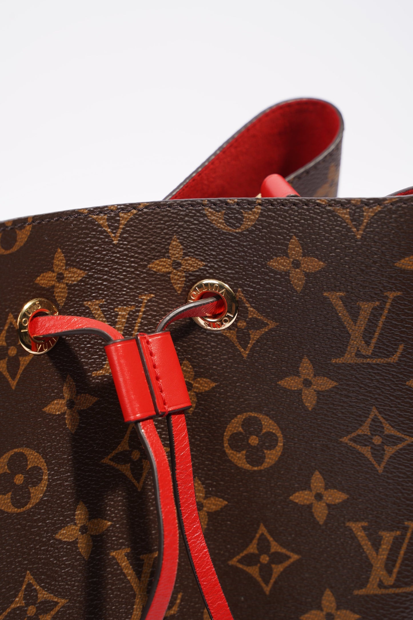 Louis Vuitton Womens Neo Noe Monogram Red