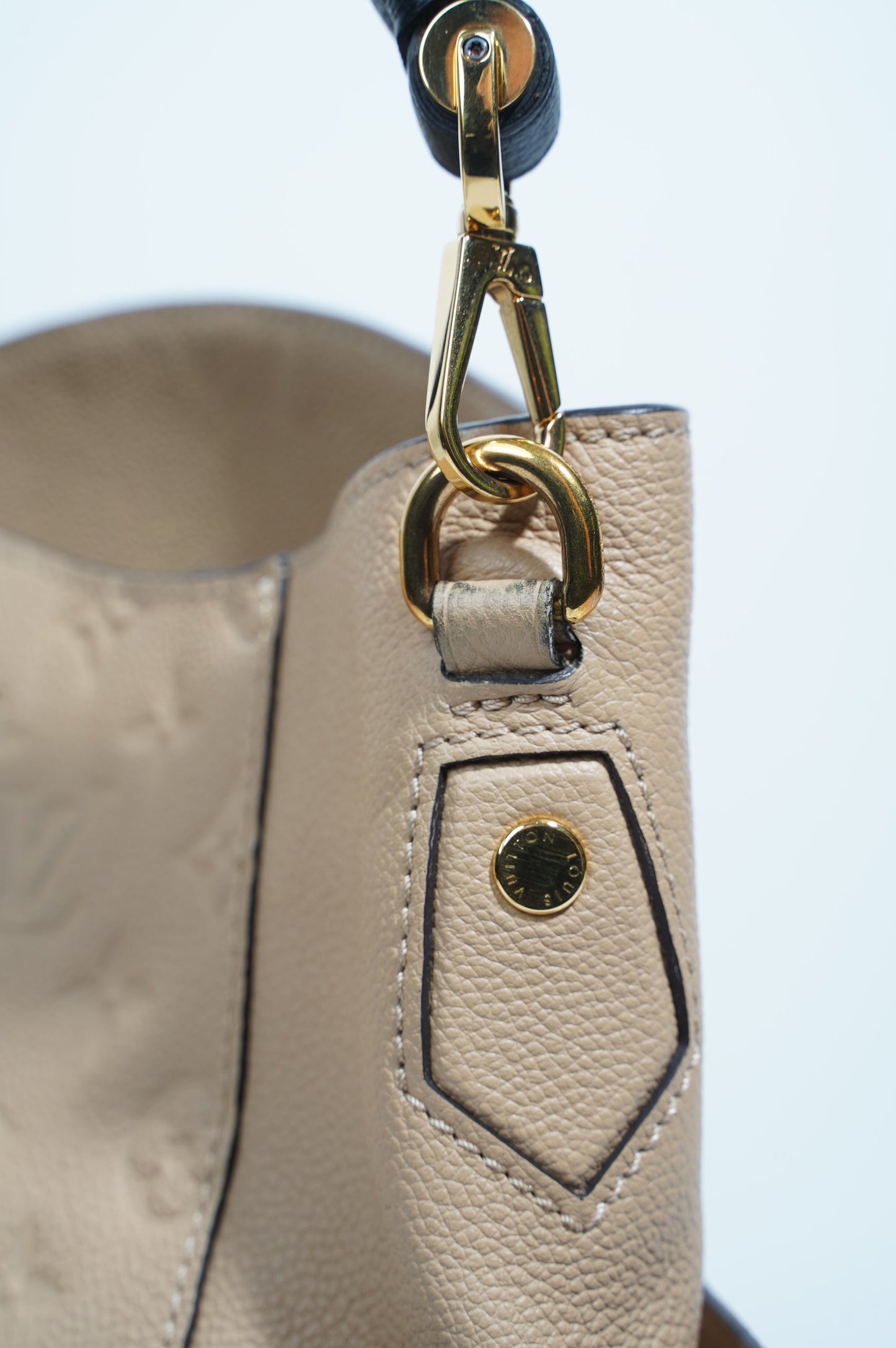 Louis Vuitton Womens Bagatelle Hobo Bag