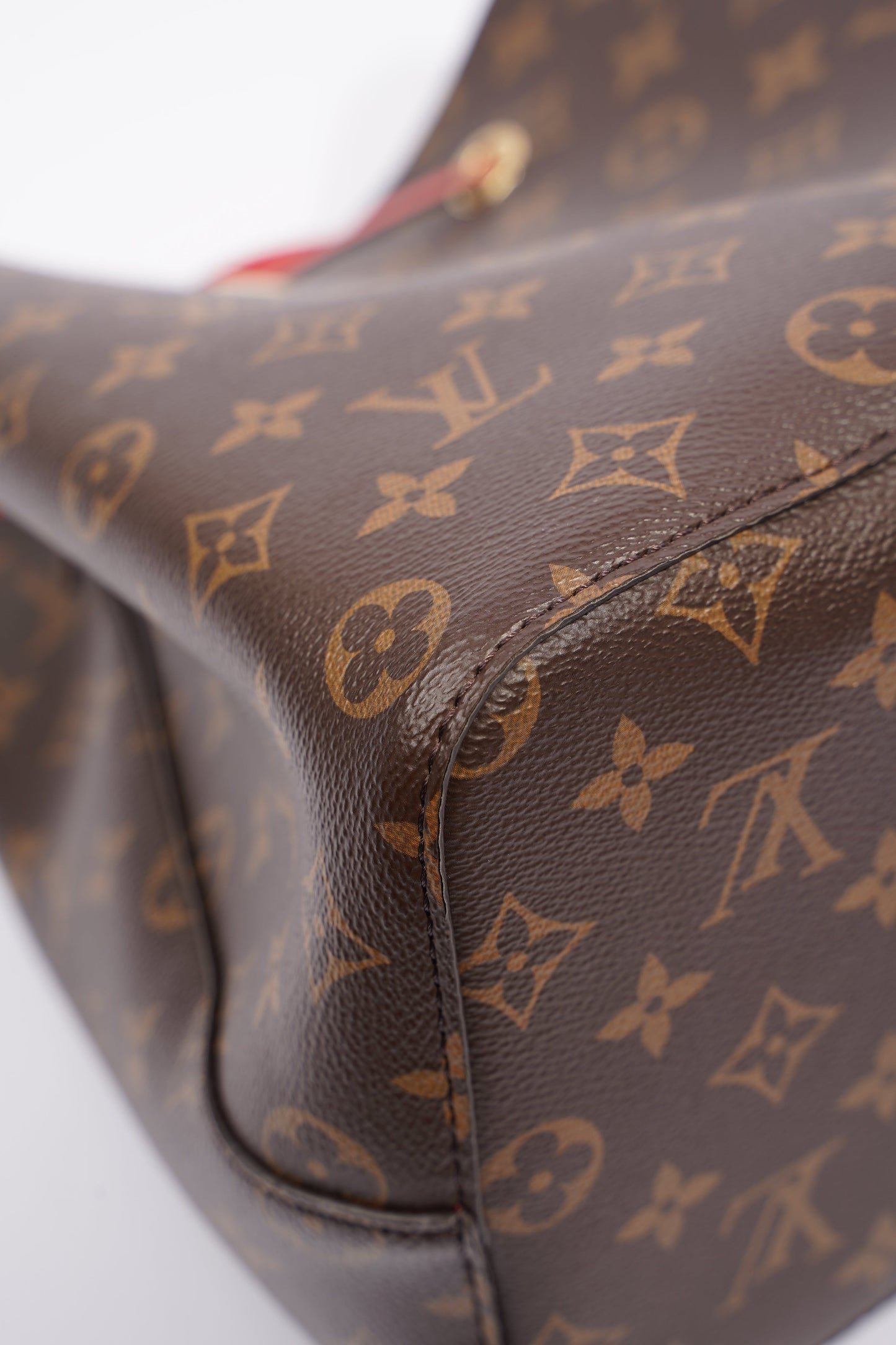 Louis Vuitton Womens Neo Noe Monogram Red