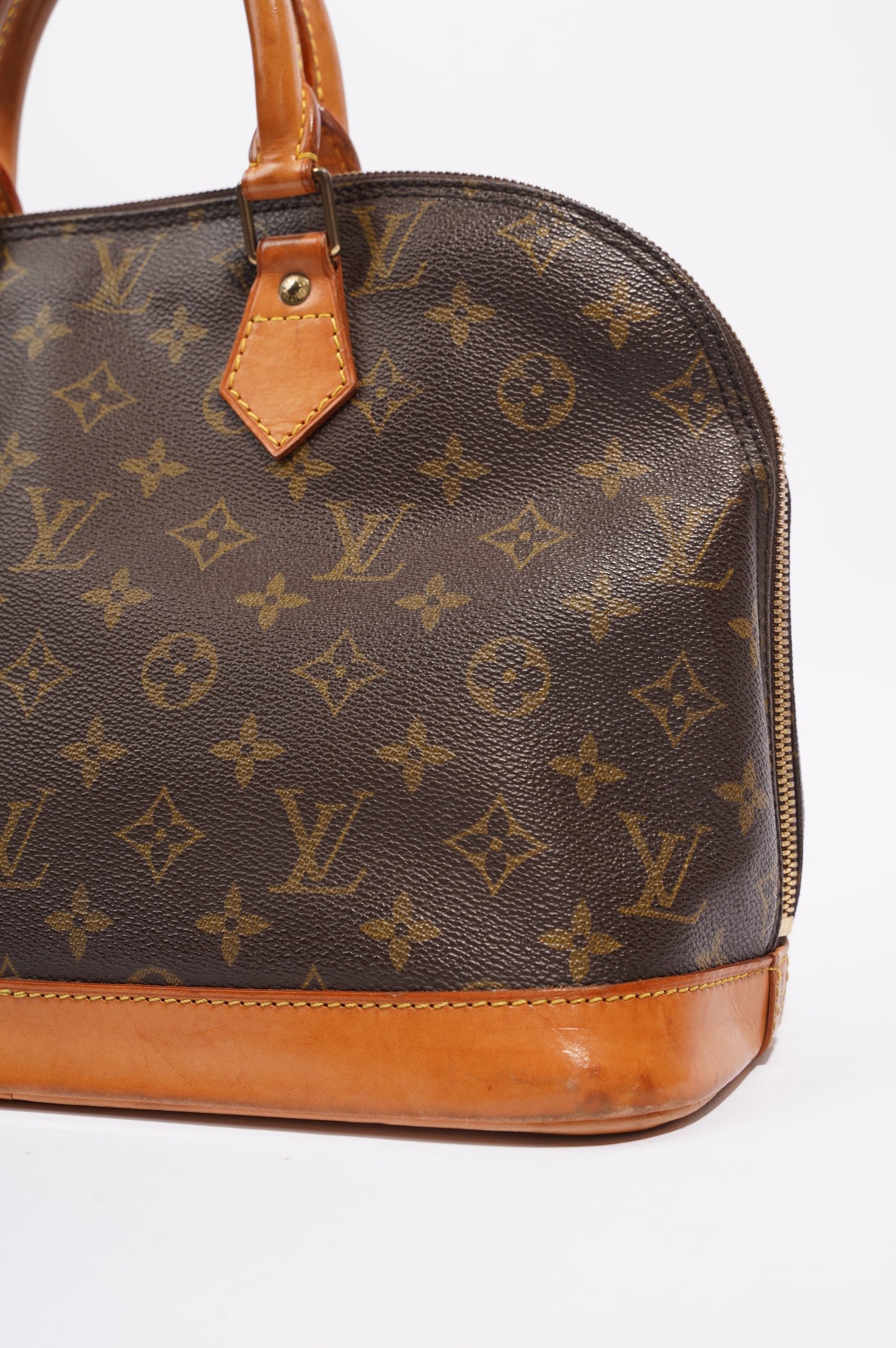 Louis Vuitton Womens Vintage Alma Monogram PM