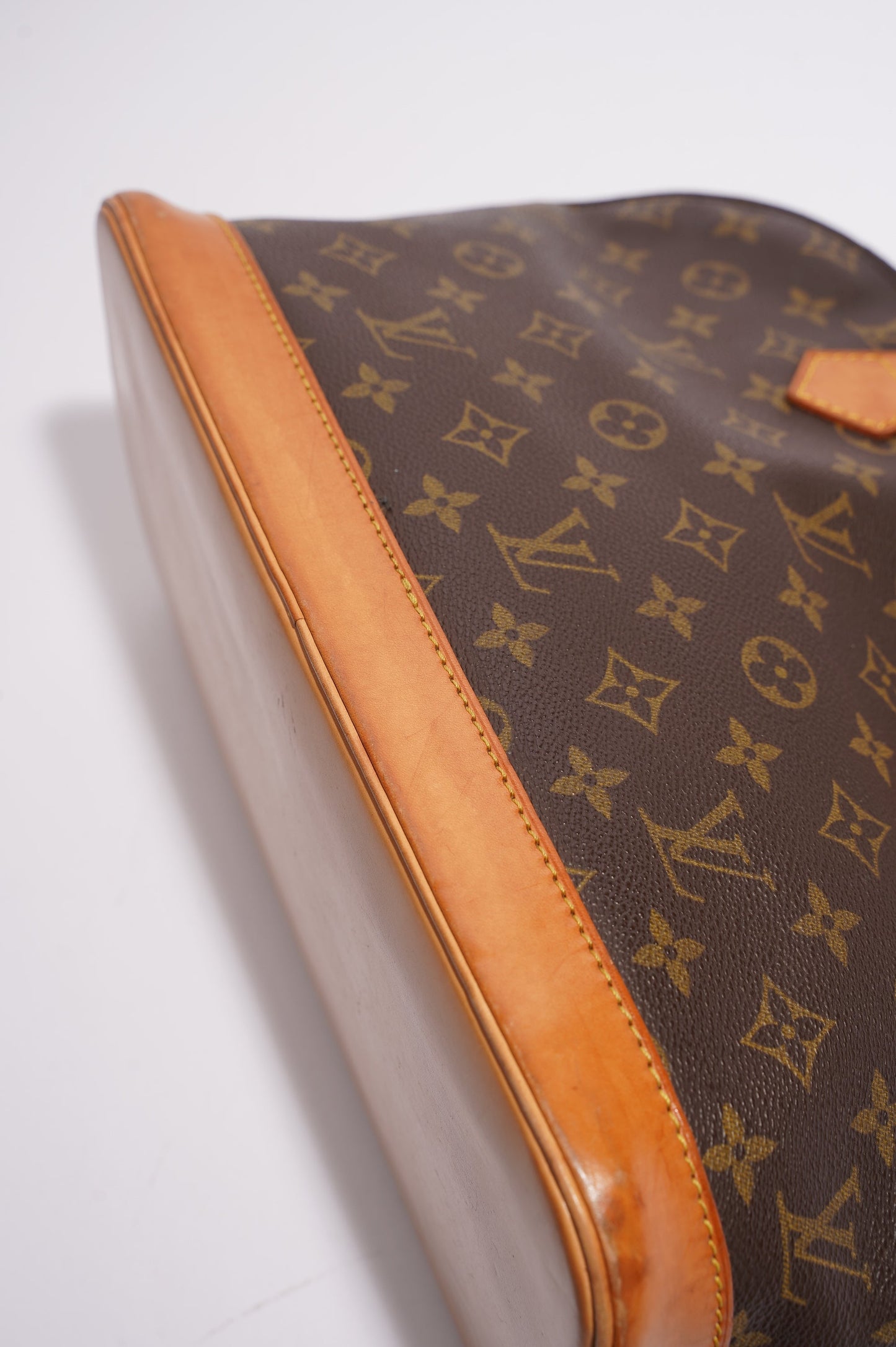 Louis Vuitton Womens Vintage Alma Monogram PM