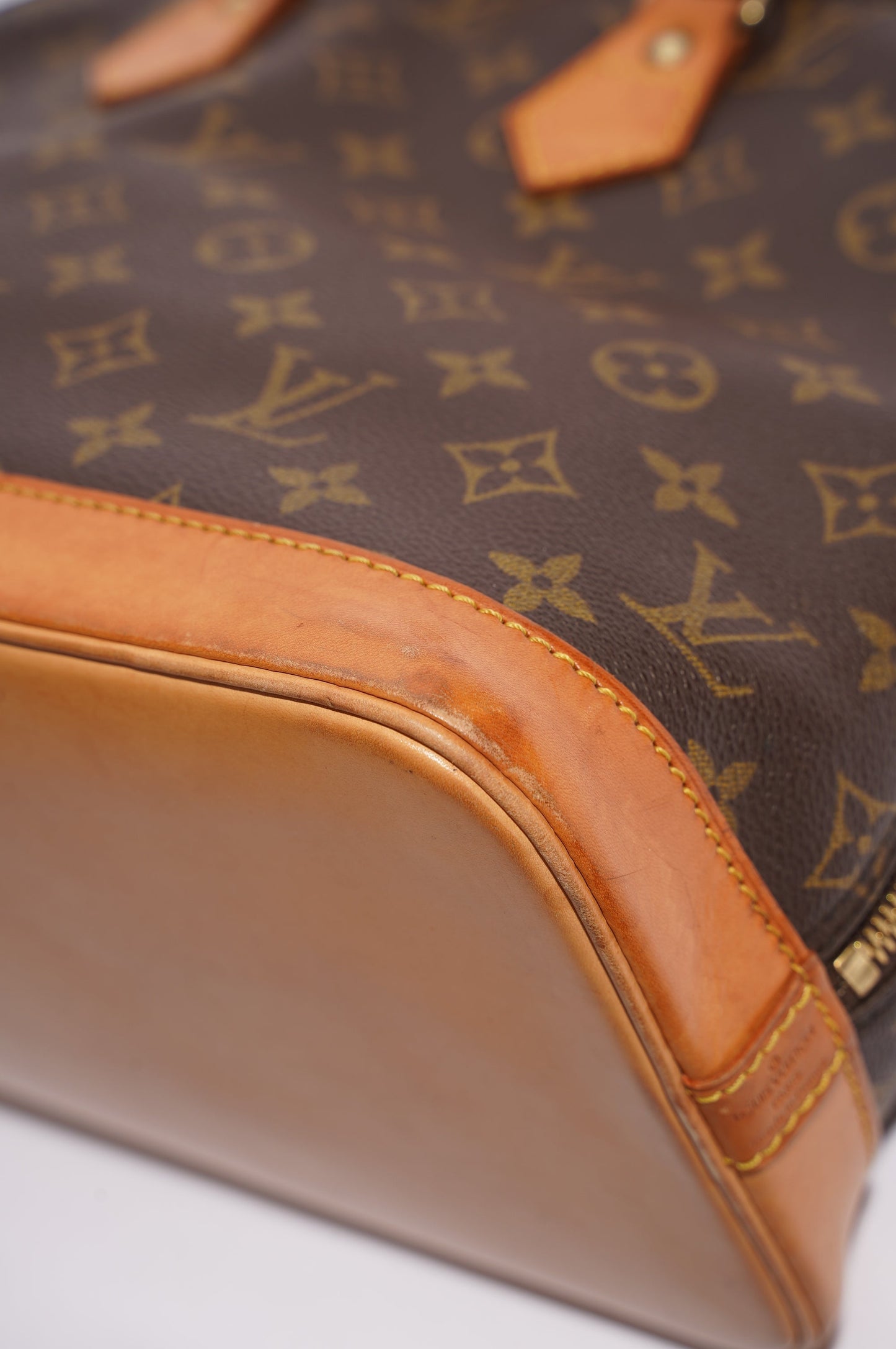 Louis Vuitton Womens Vintage Alma Monogram PM