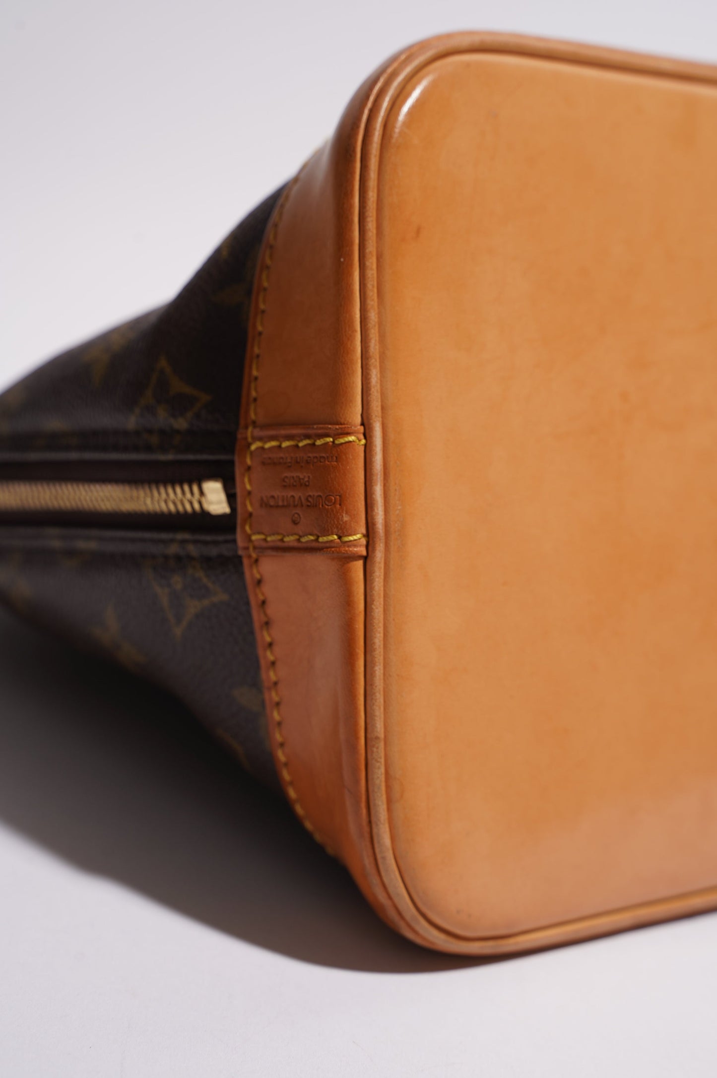 Louis Vuitton Womens Vintage Alma Monogram PM