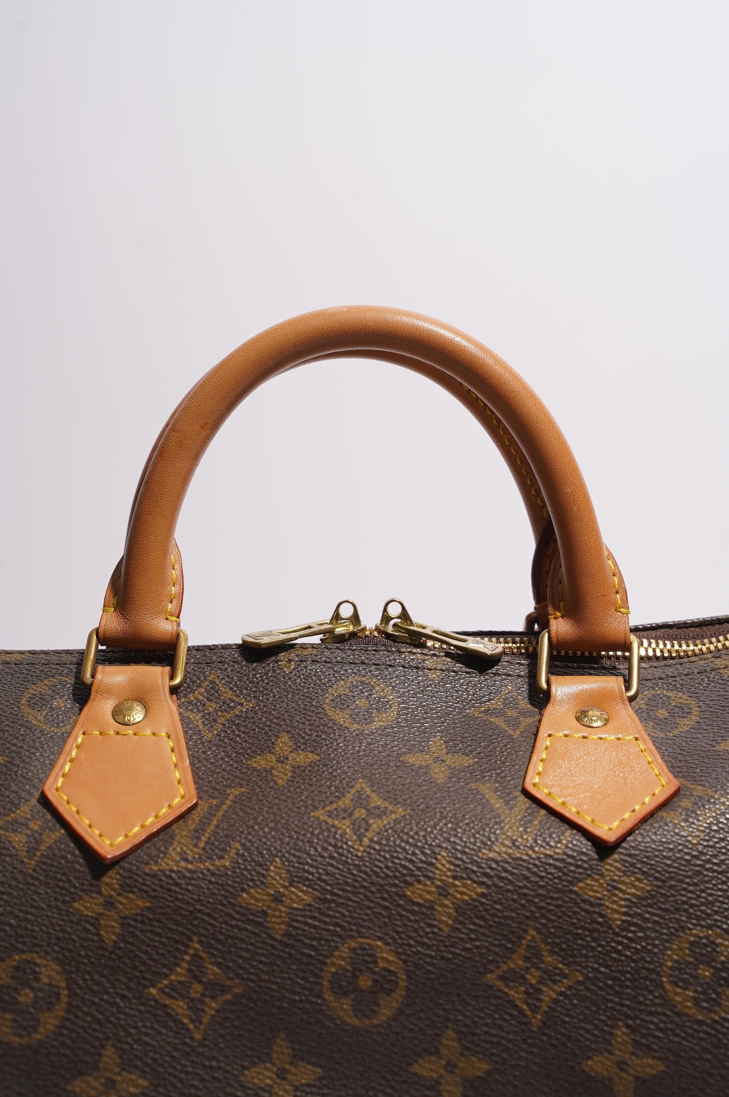 Louis Vuitton Womens Speedy Bandouliere Monogram 30