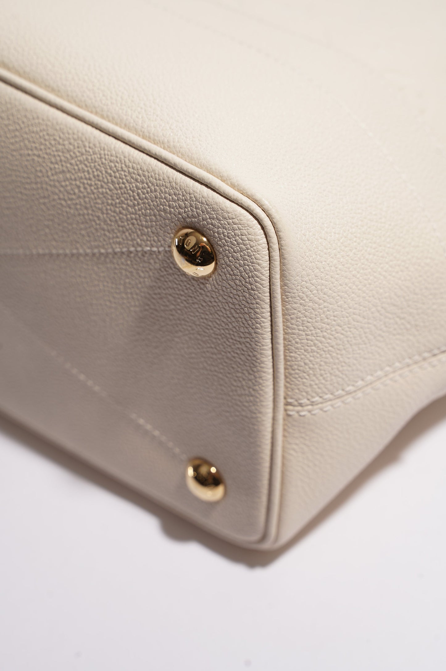 Louis Vuitton Womens Citadine Tote Cream GM