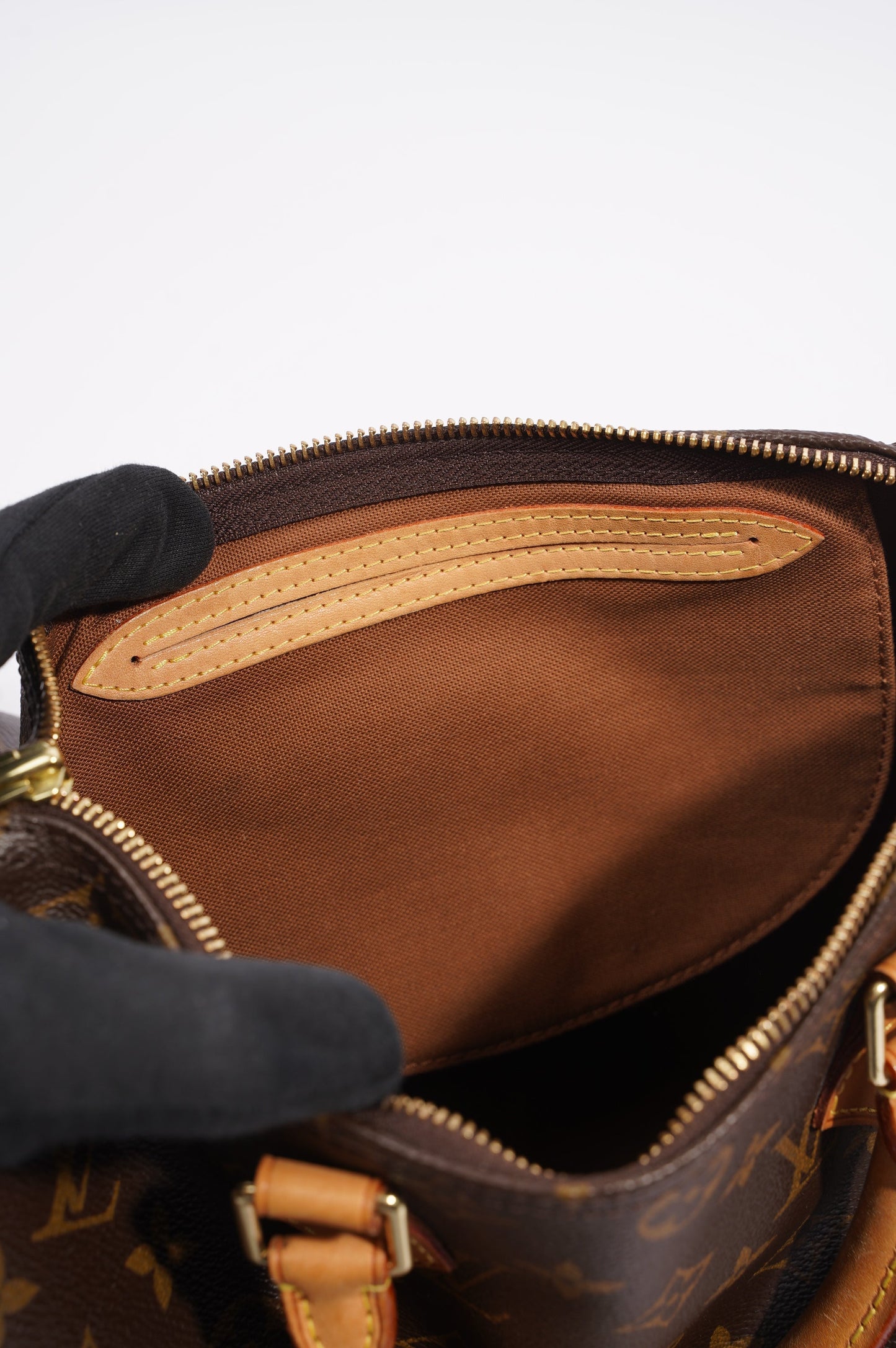 Louis Vuitton Womens Speedy Monogram 30