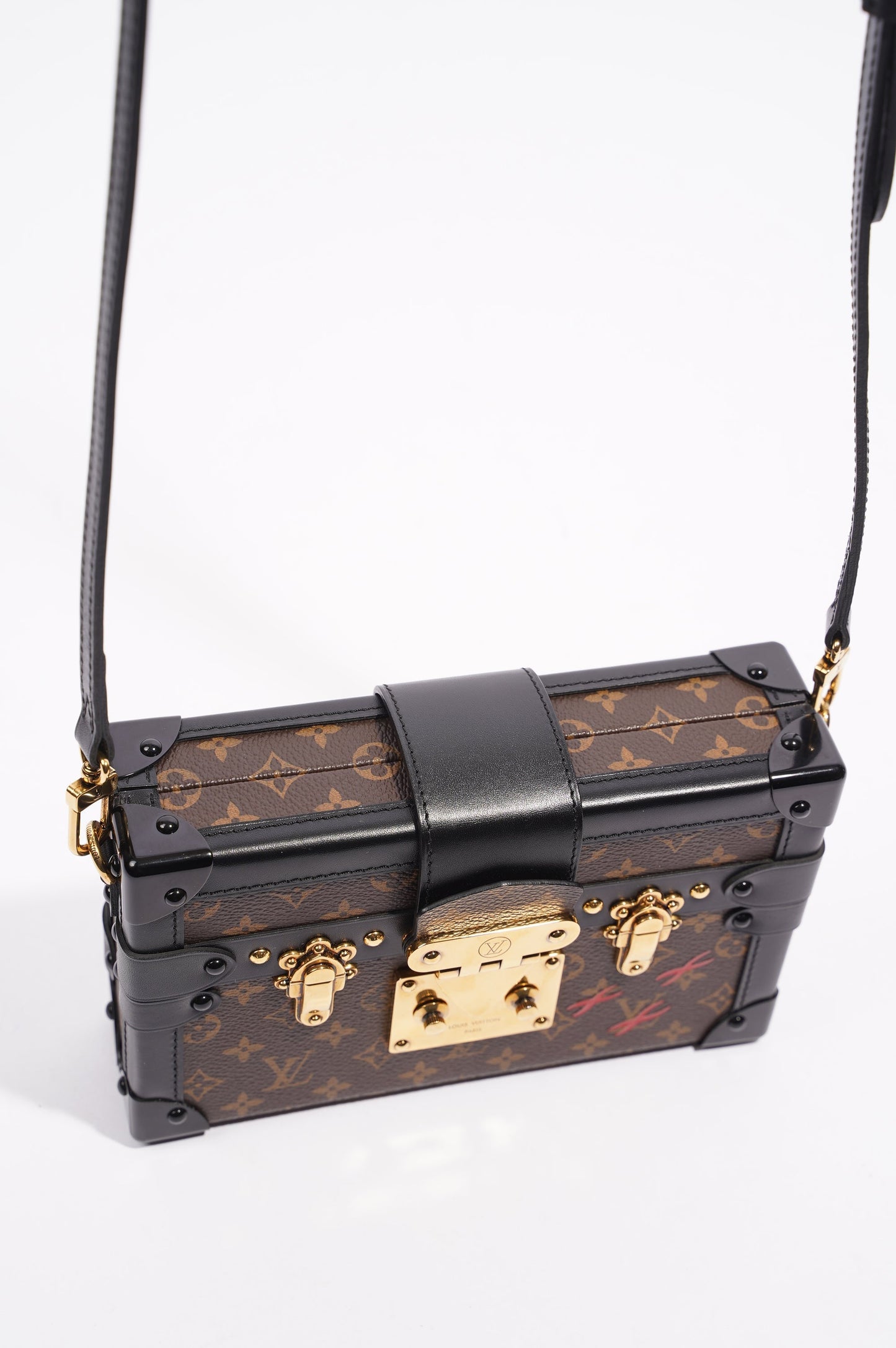 Louis Vuitton Womens Petite Malle Monogram / Black