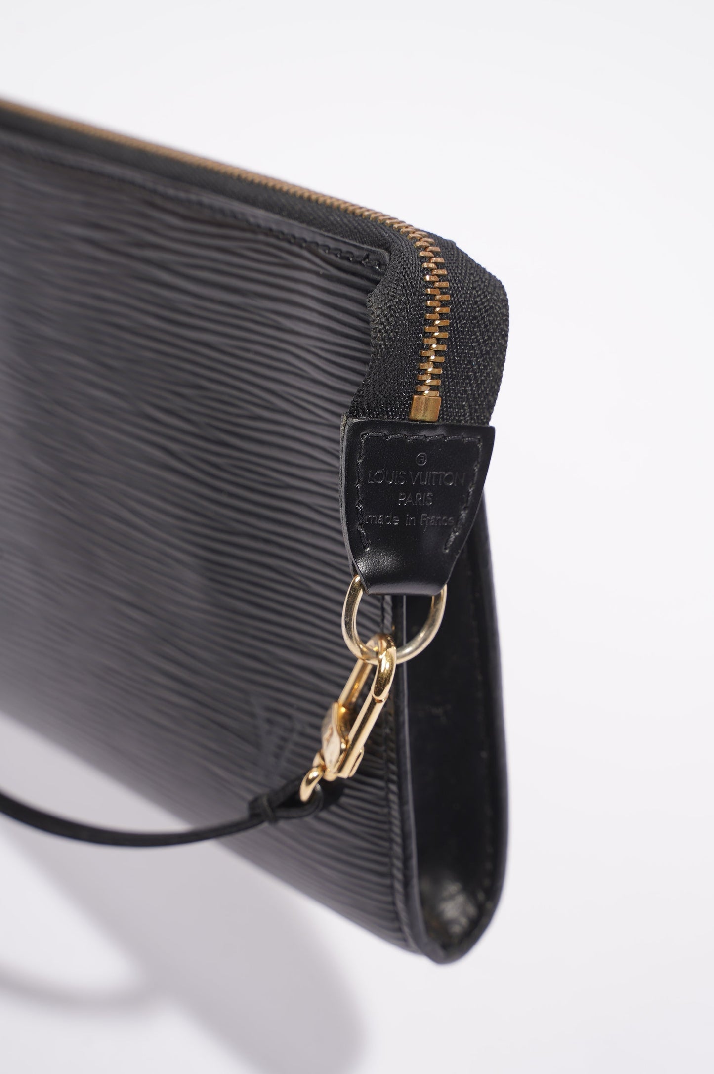 Louis Vuitton Womens Pochette Accessoire Black Epi Leather