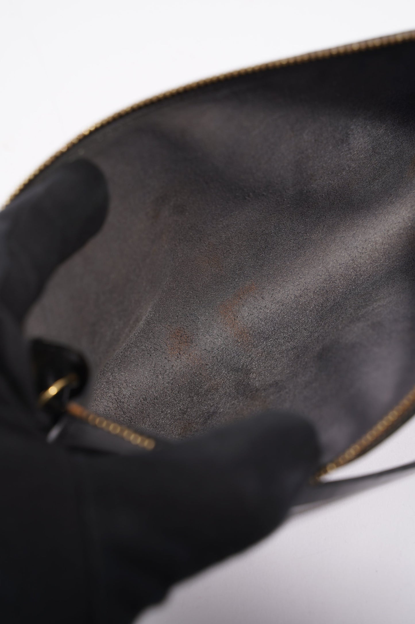 Louis Vuitton Womens Pochette Accessoire Black Epi Leather